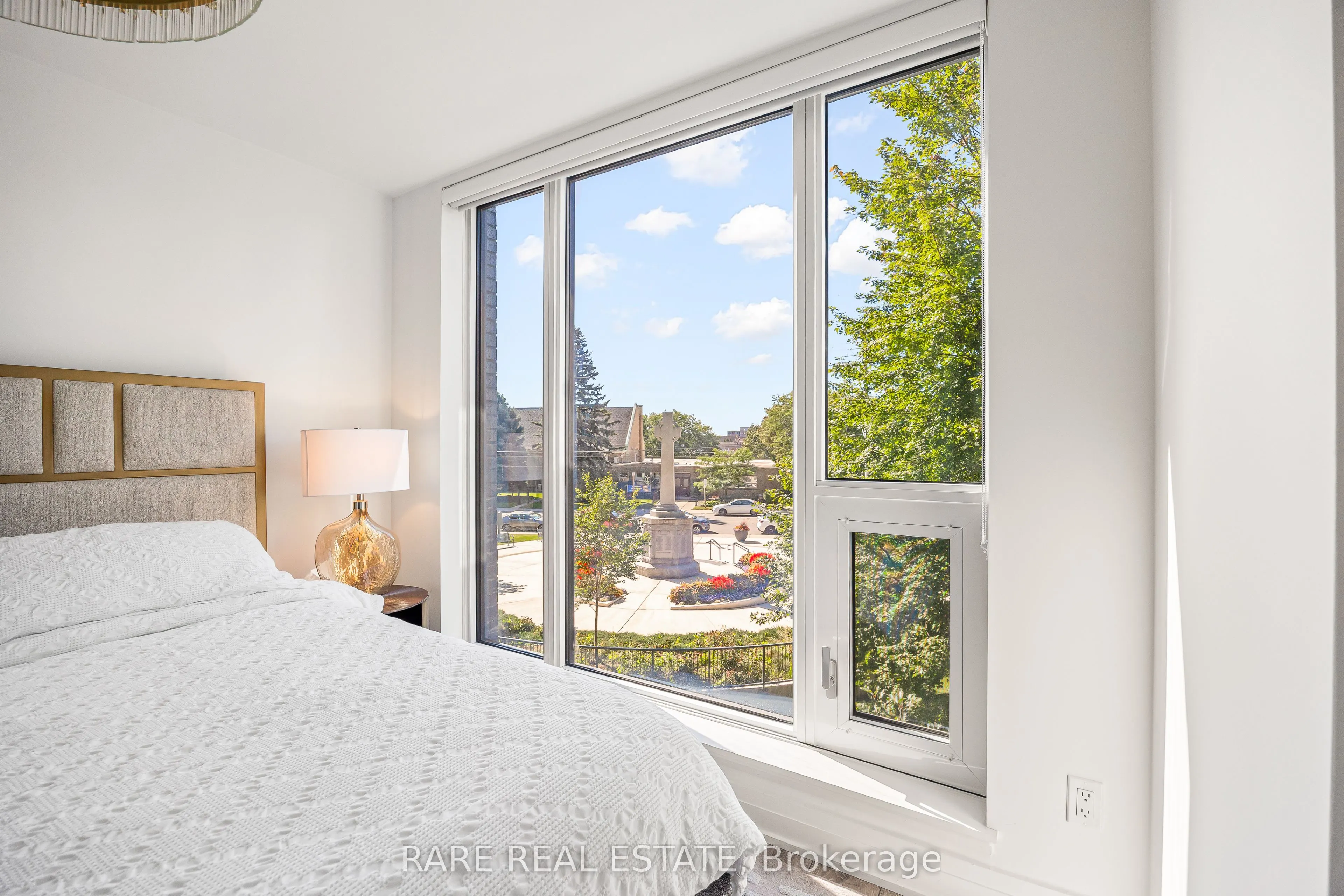 21 Park Street E #308