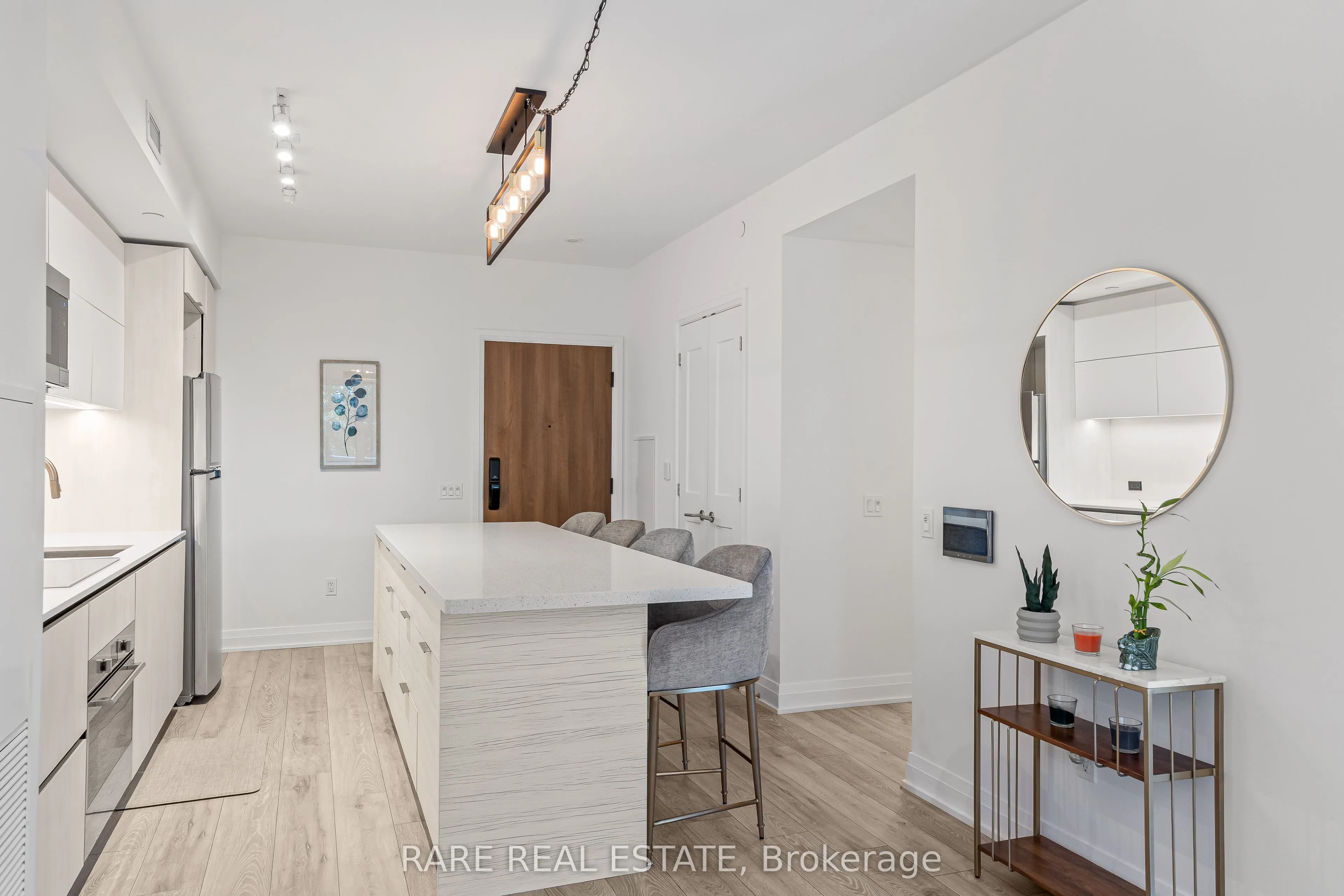 21 Park Street E #308