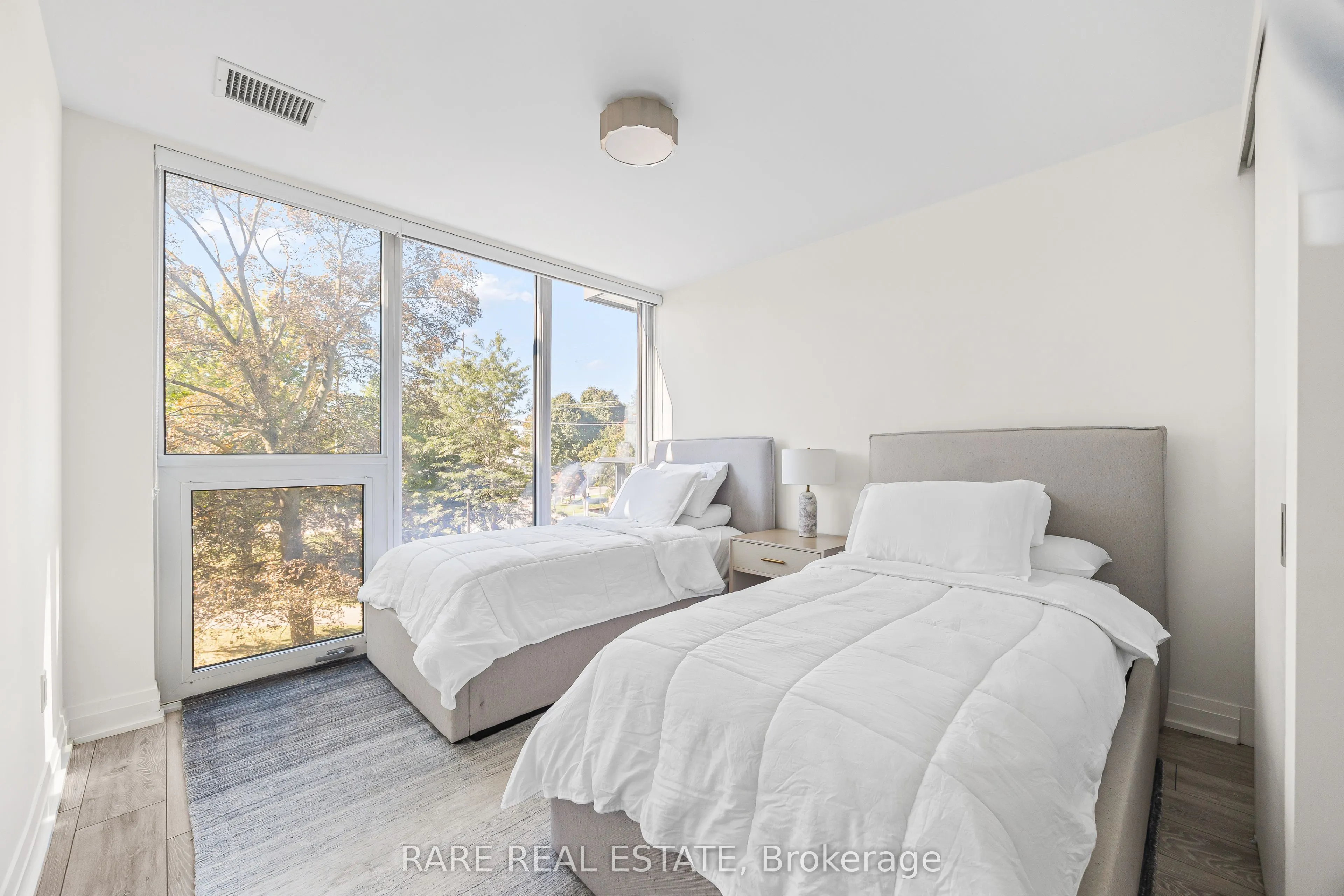 21 Park Street E #308