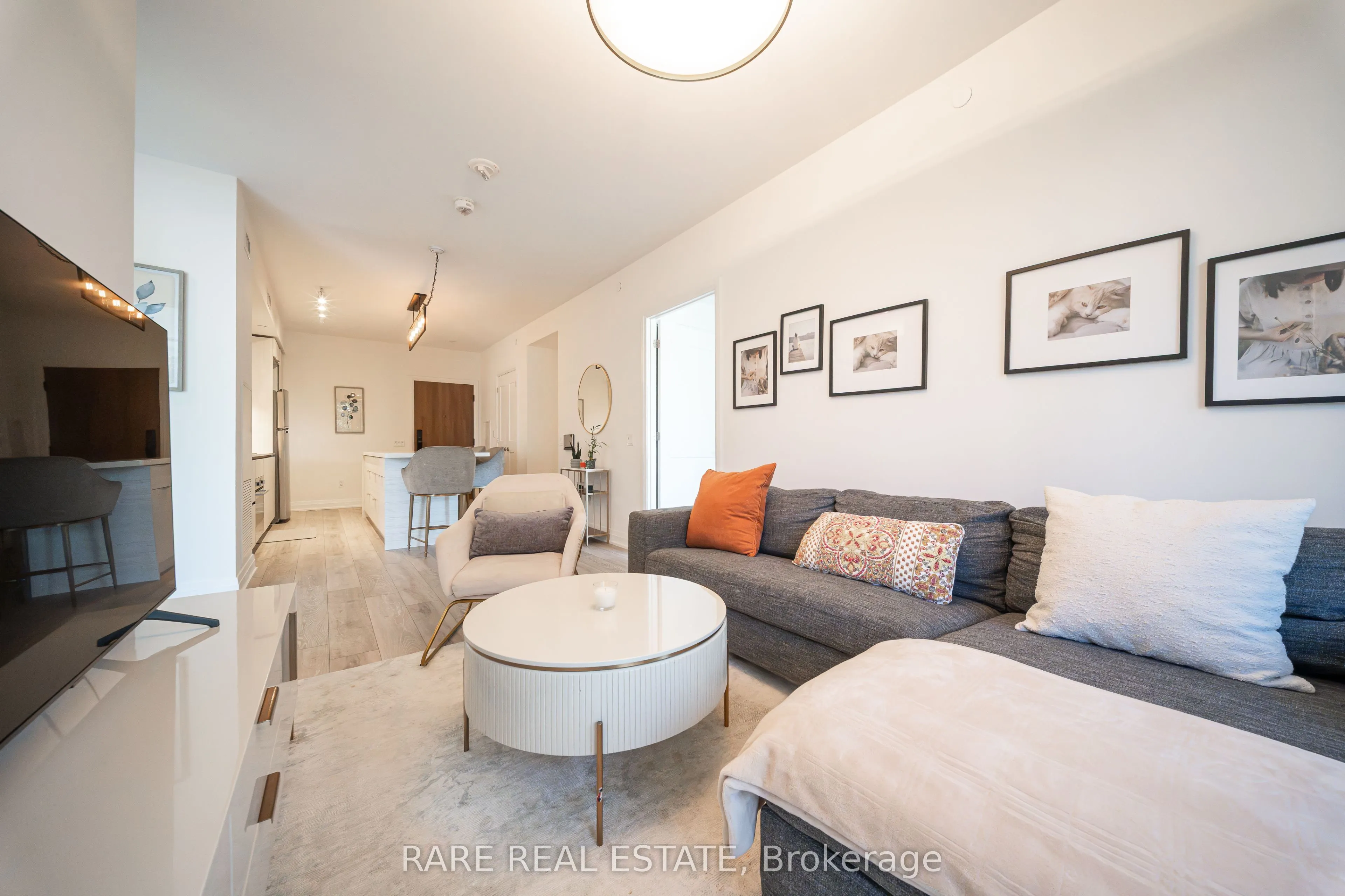 21 Park Street E #308