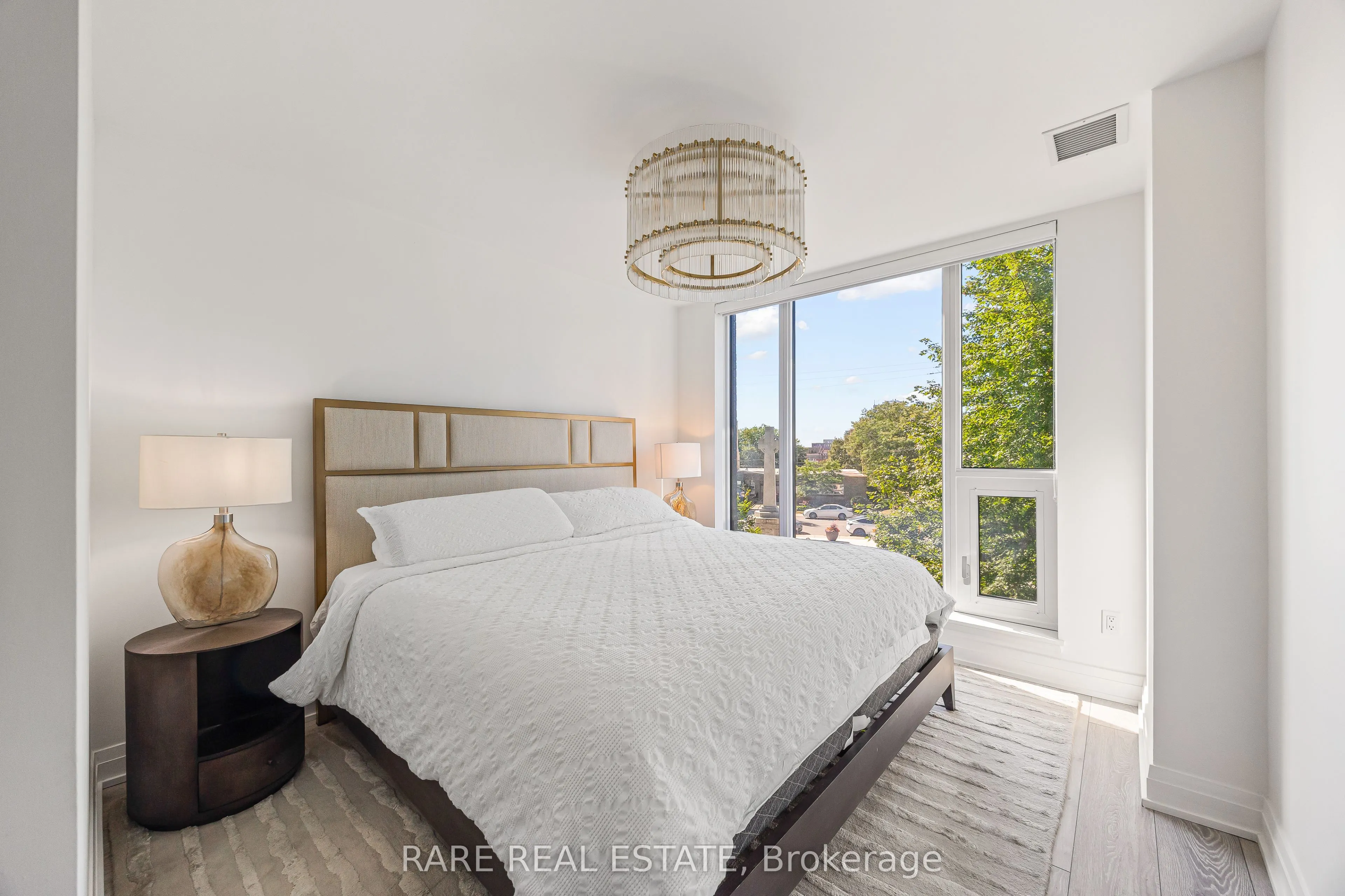 21 Park Street E #308
