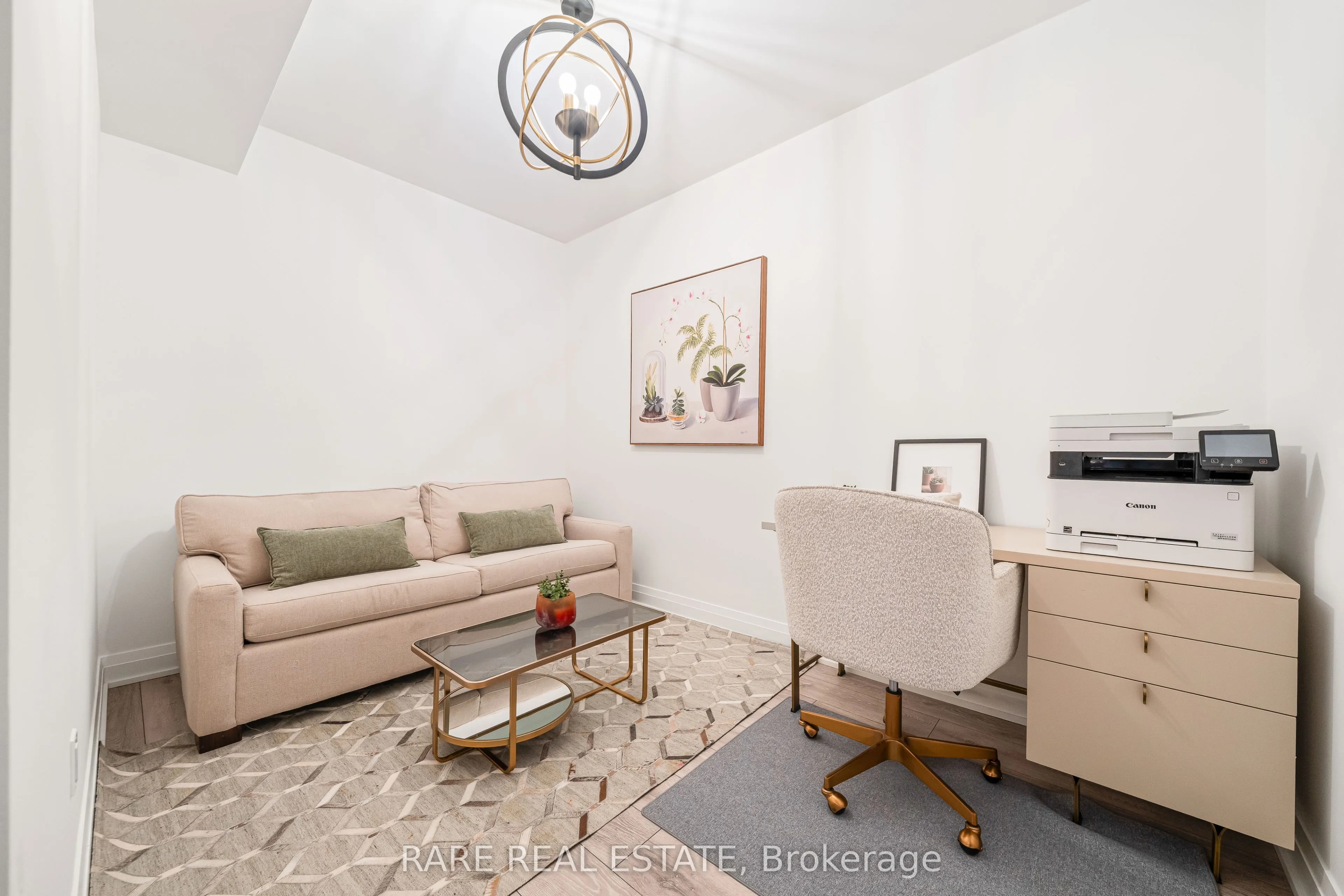 21 Park Street E #308