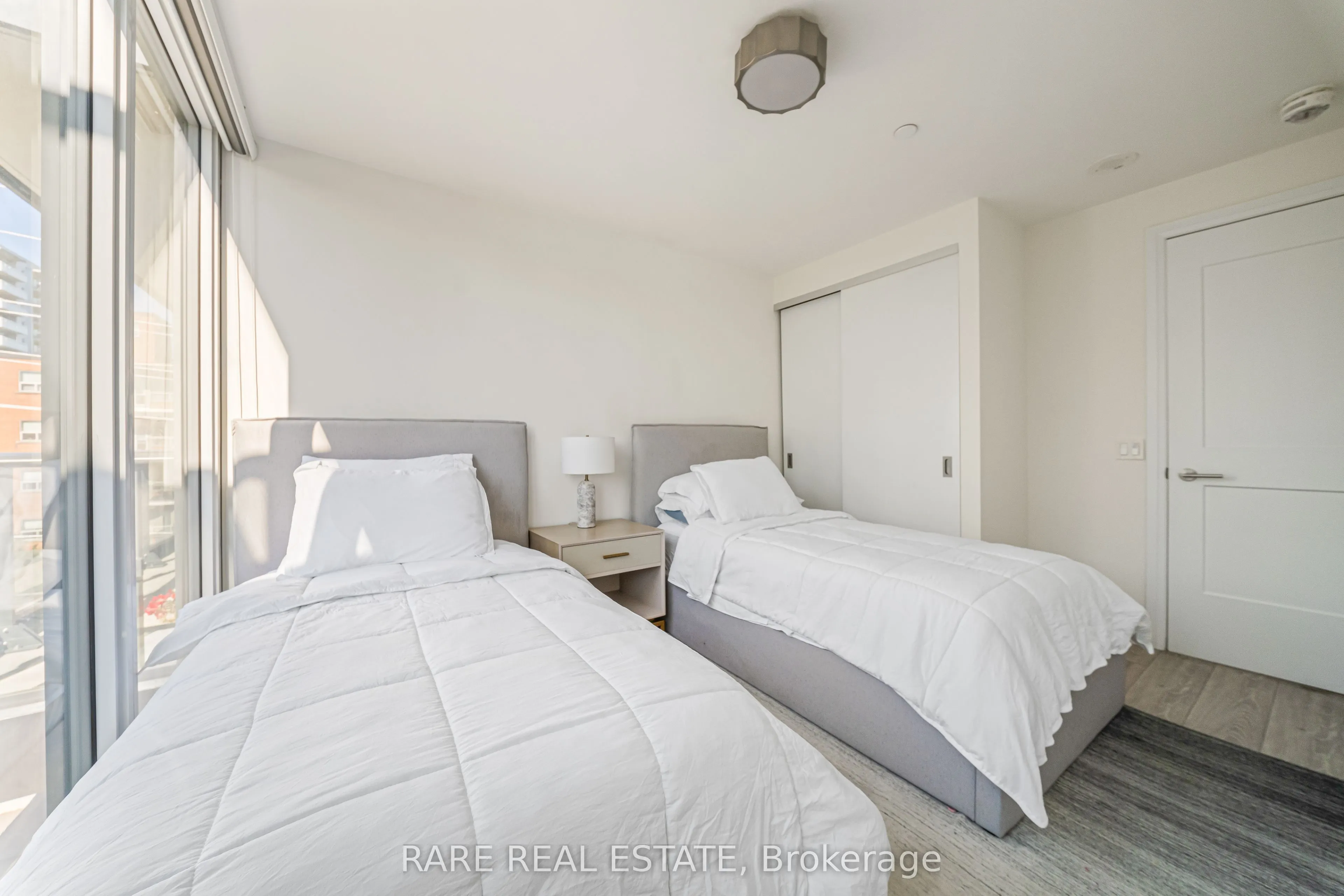 21 Park Street E #308
