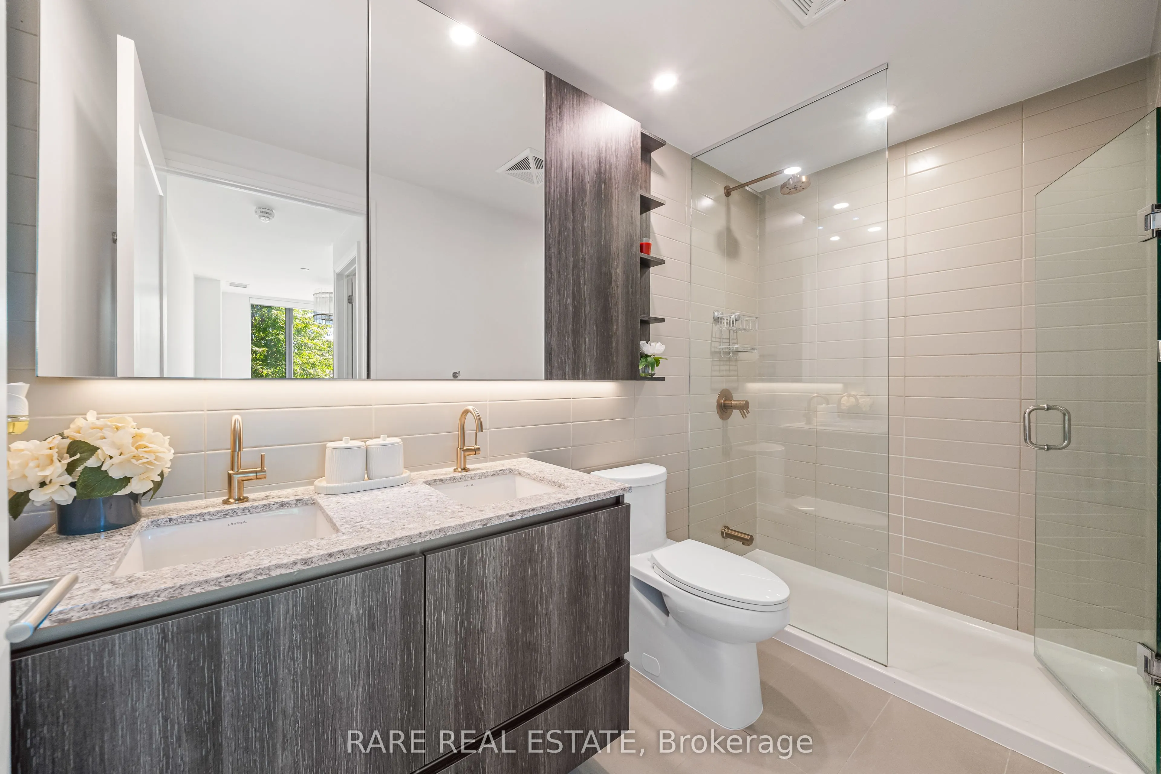 21 Park Street E #308