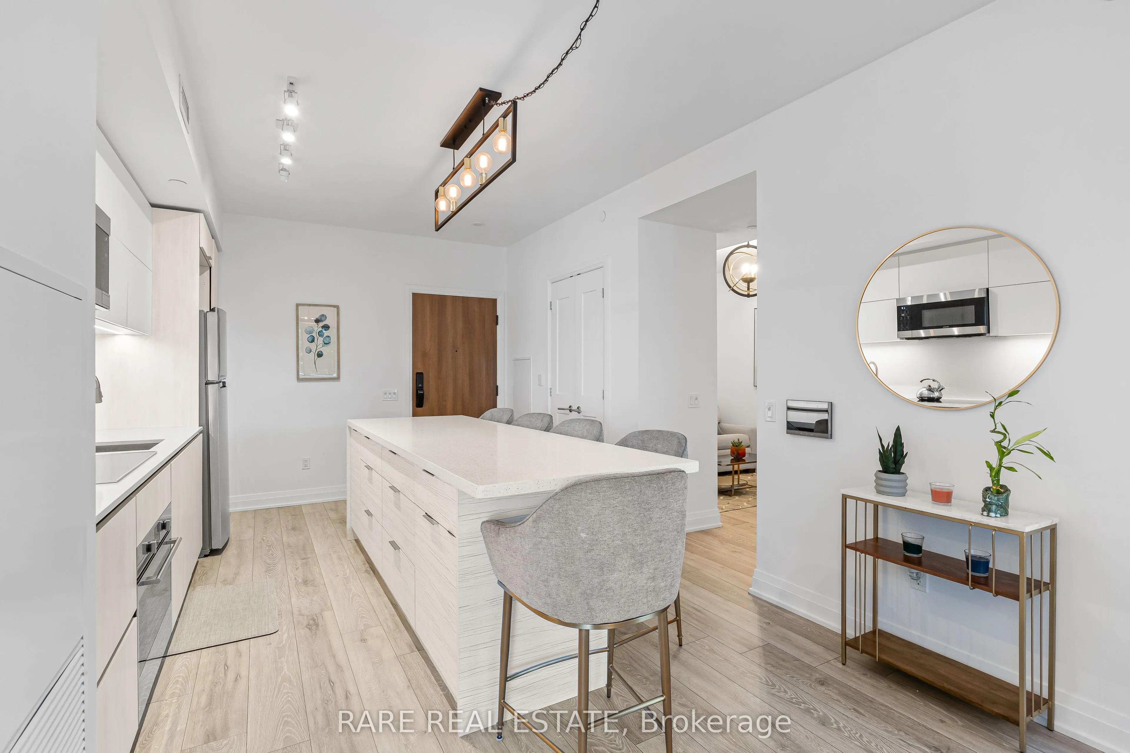 21 Park Street E #308