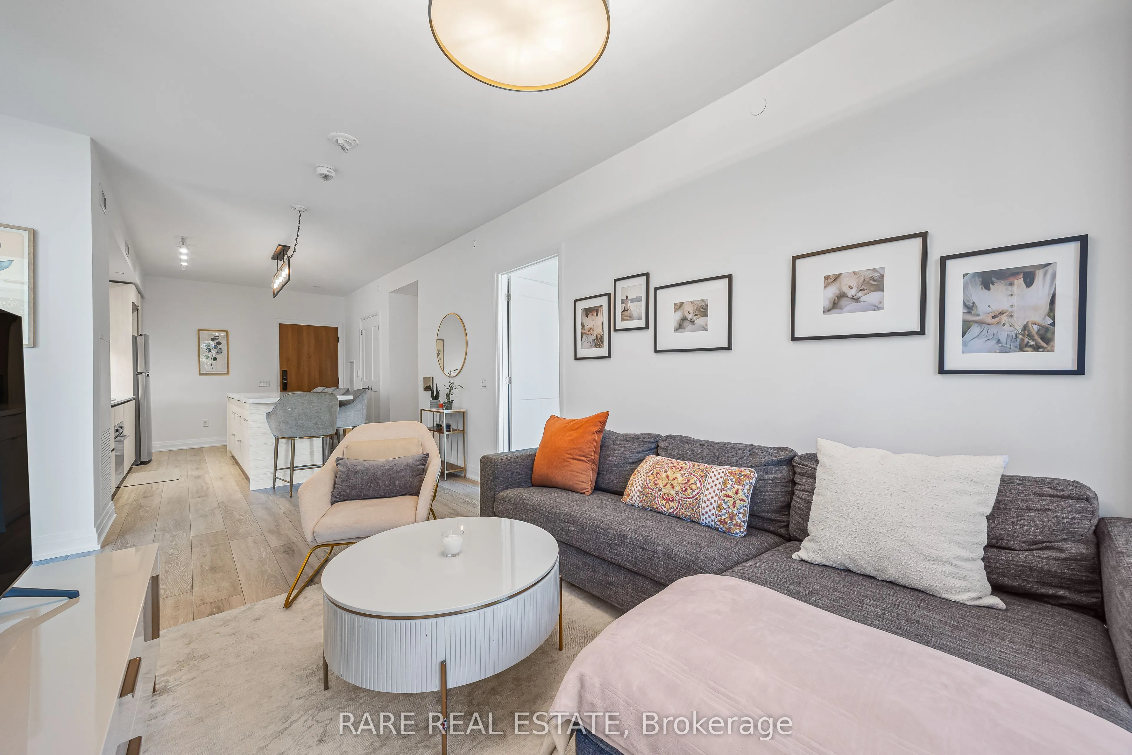 21 Park Street E #308