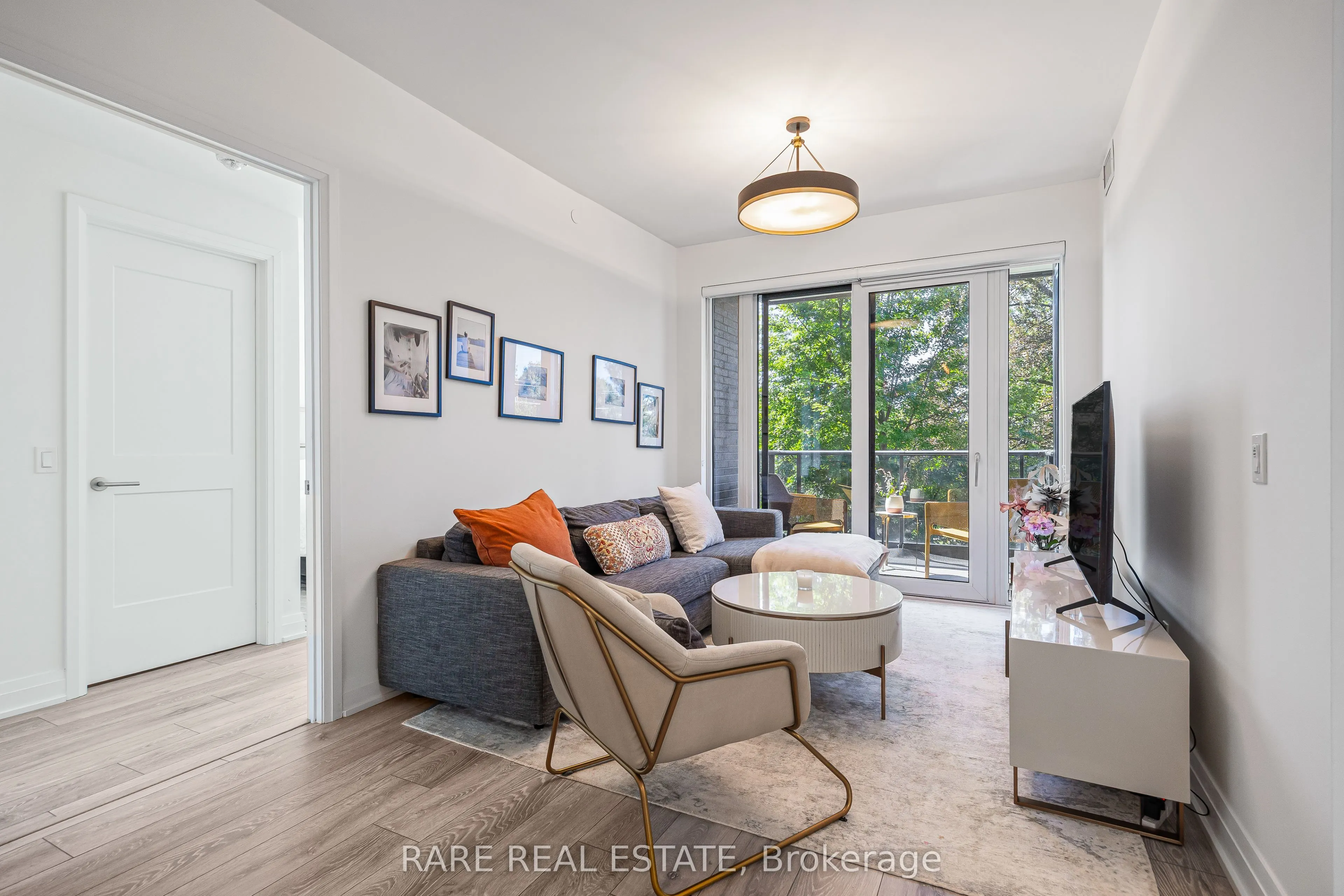 21 Park Street E #308