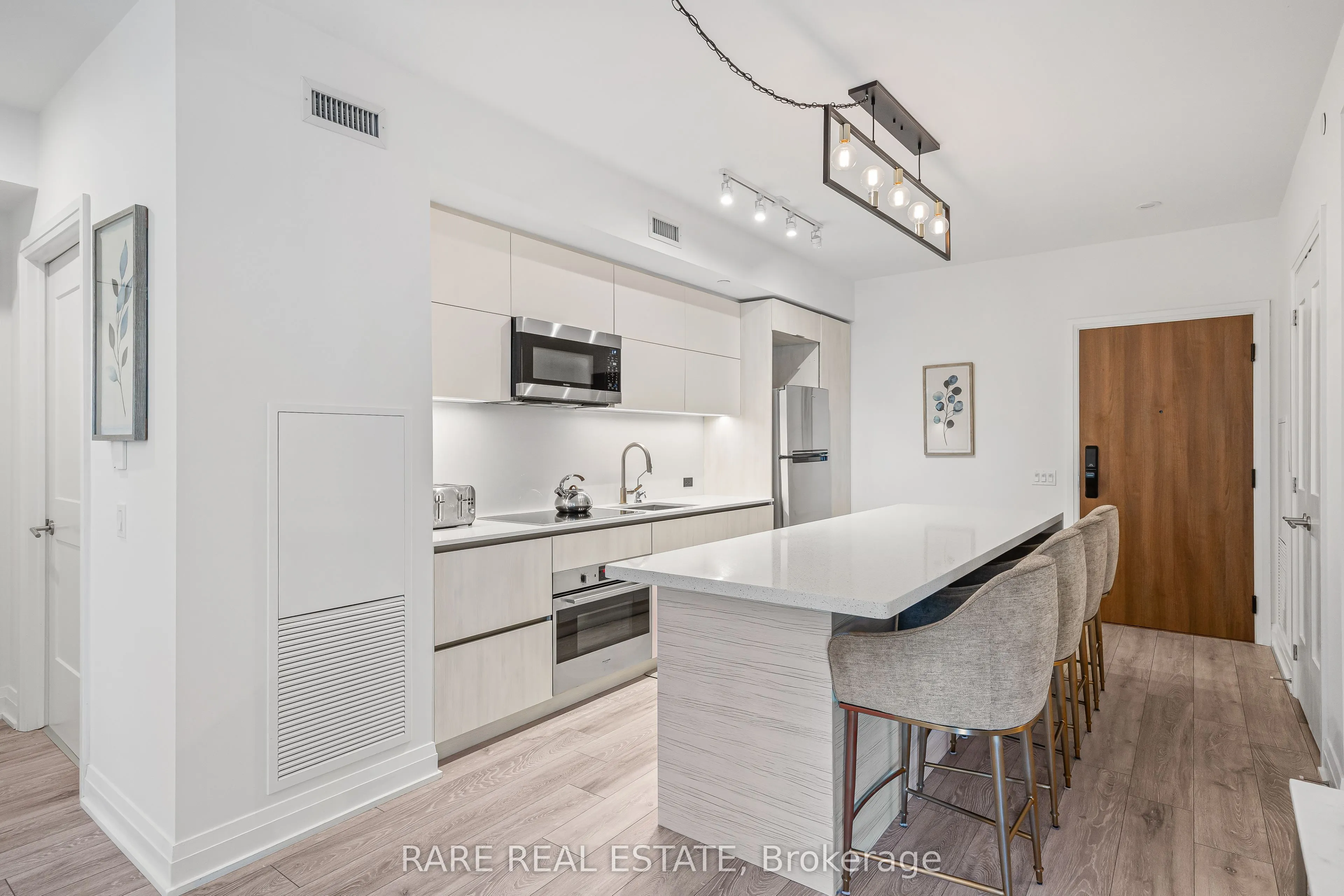 21 Park Street E #308