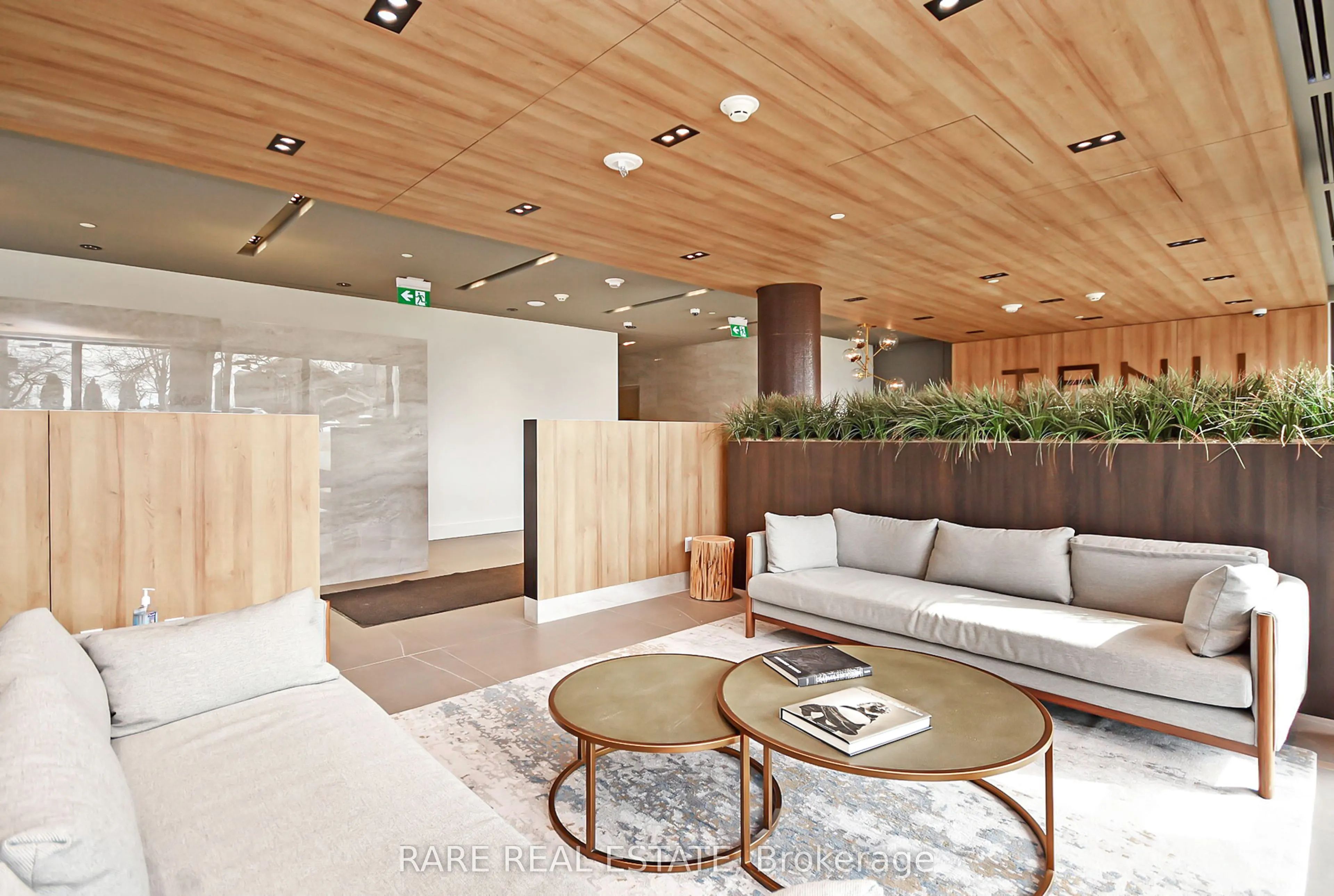 21 Park Street E #308