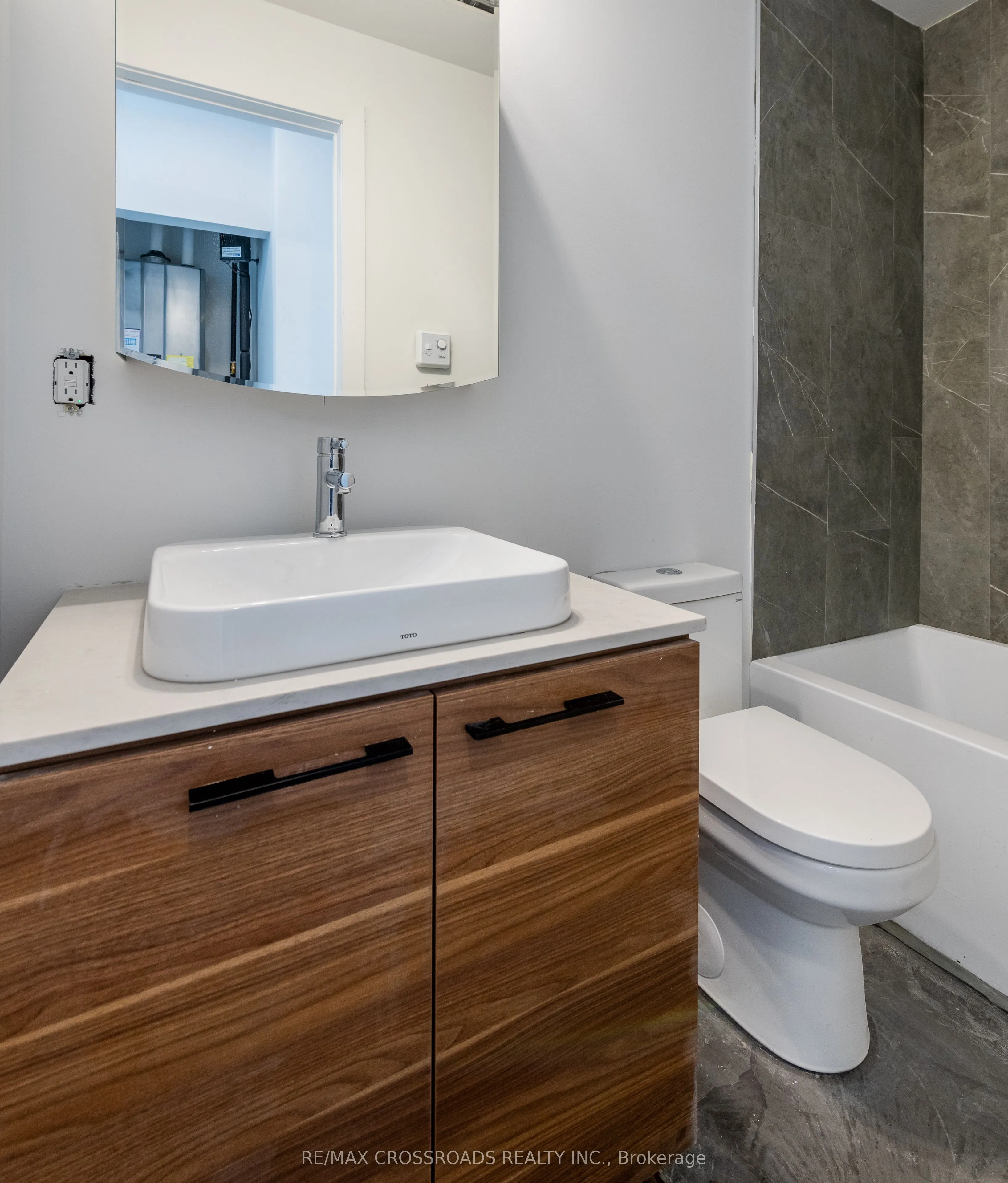 3333 Dundas Street W #3A