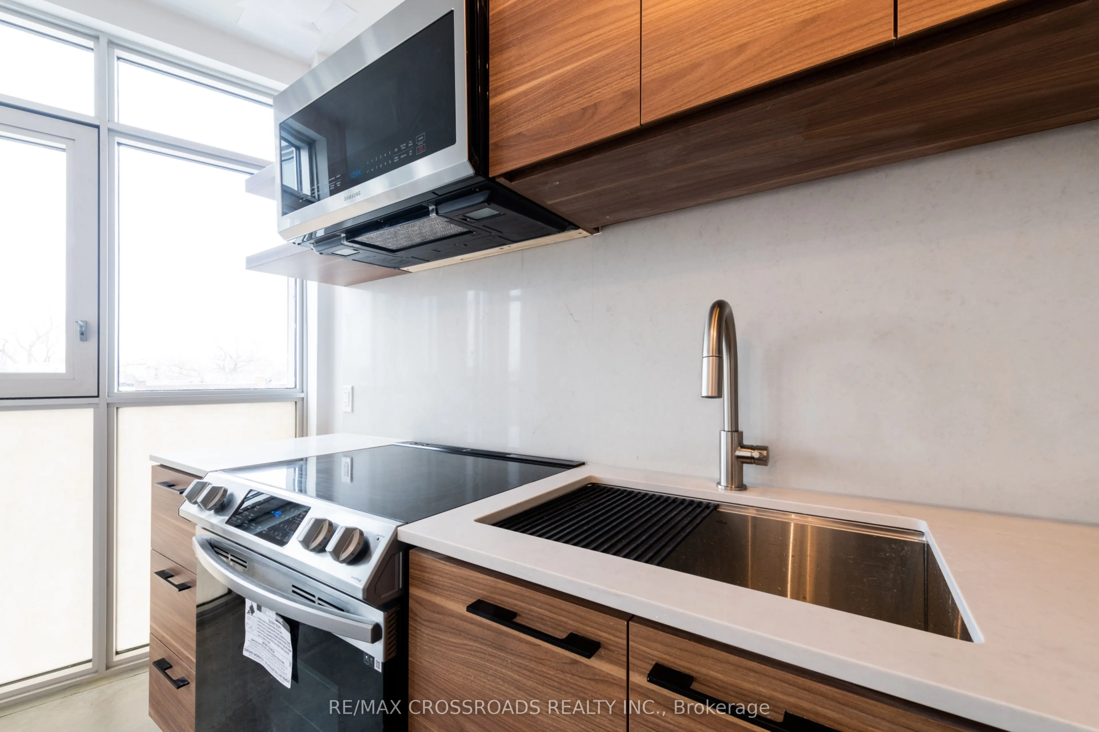 3333 Dundas Street W #3A