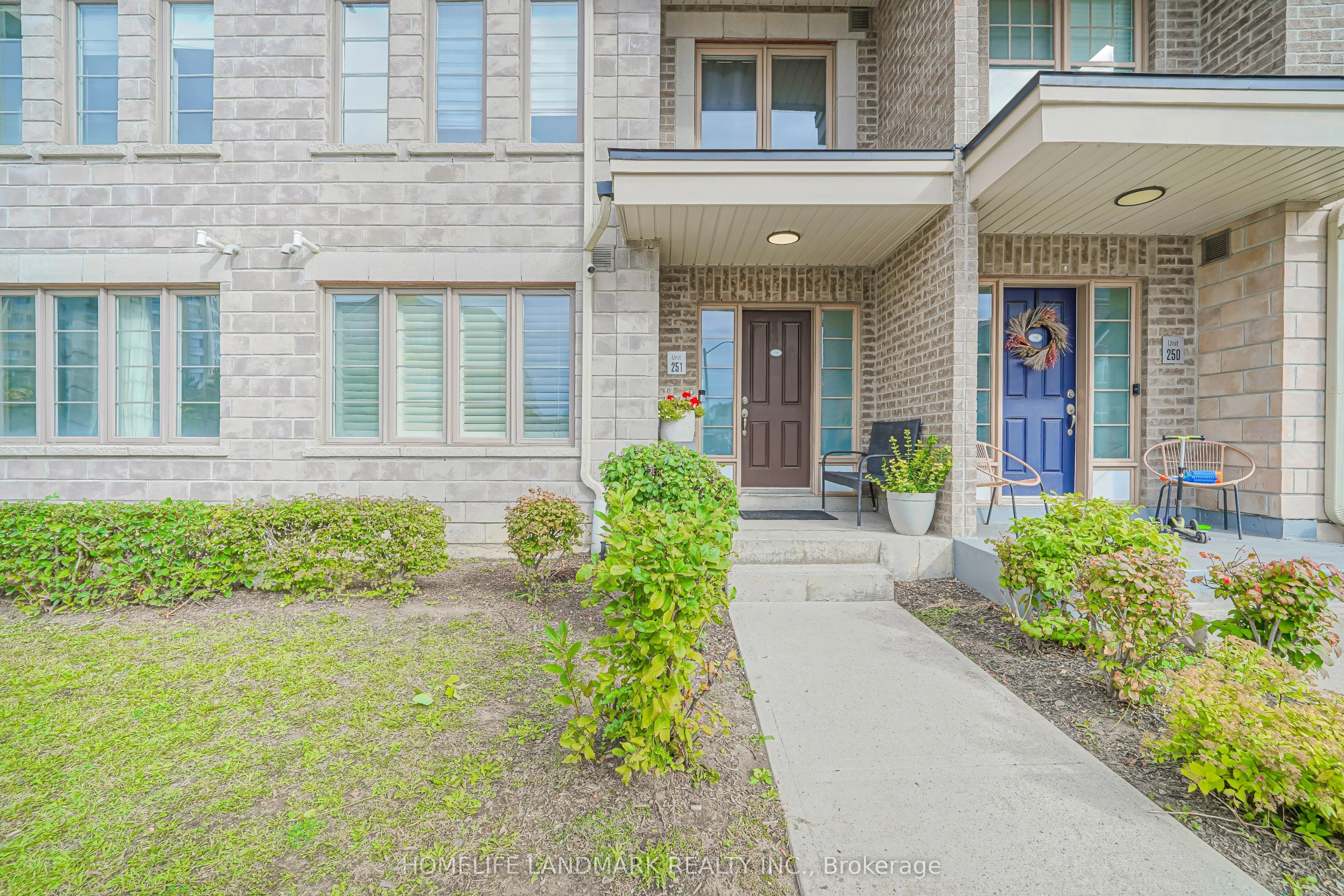 60 Parrotta Drive #251