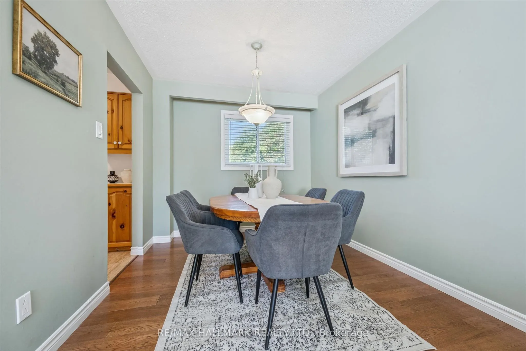 2209 Buttonbush Crescent
