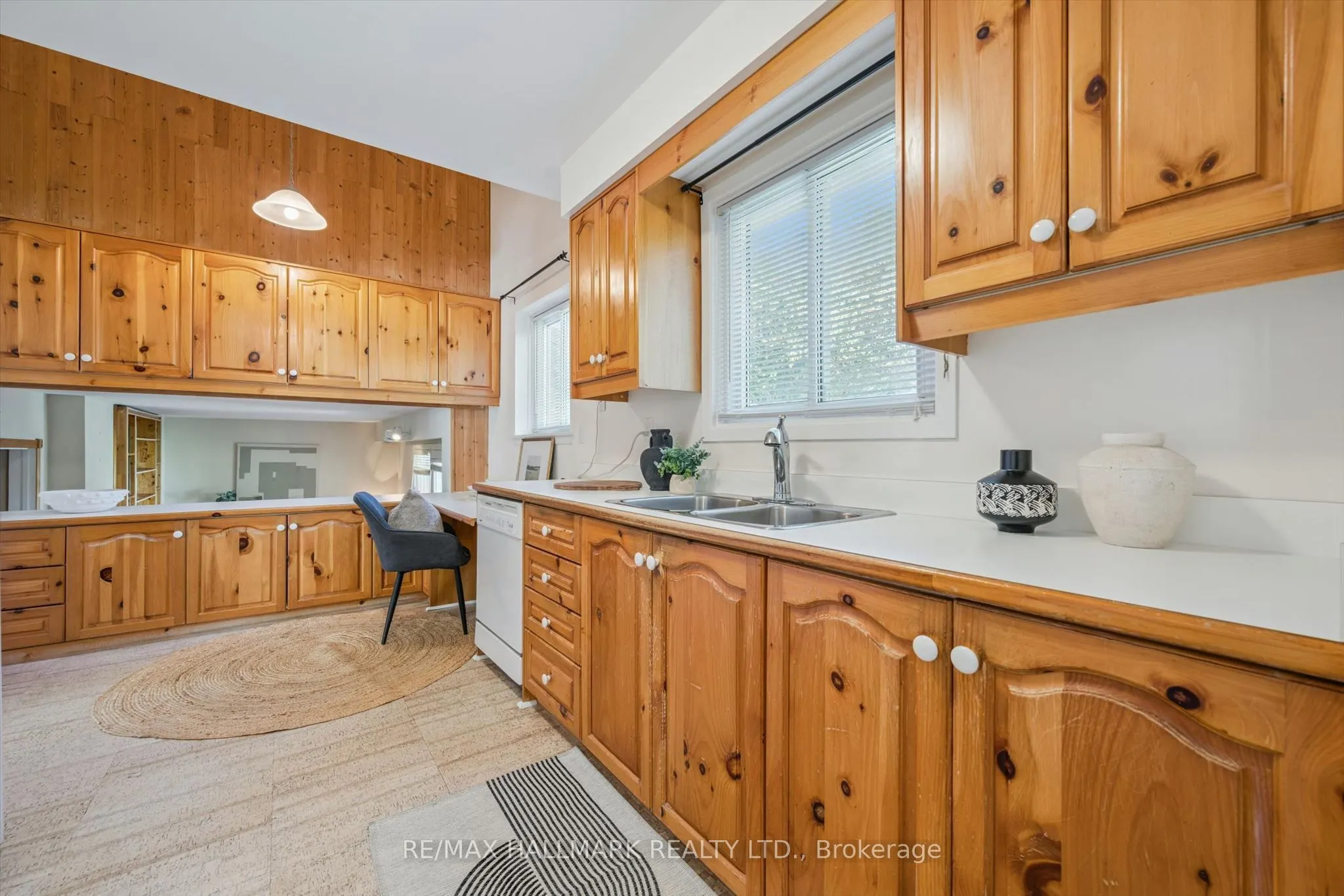 2209 Buttonbush Crescent