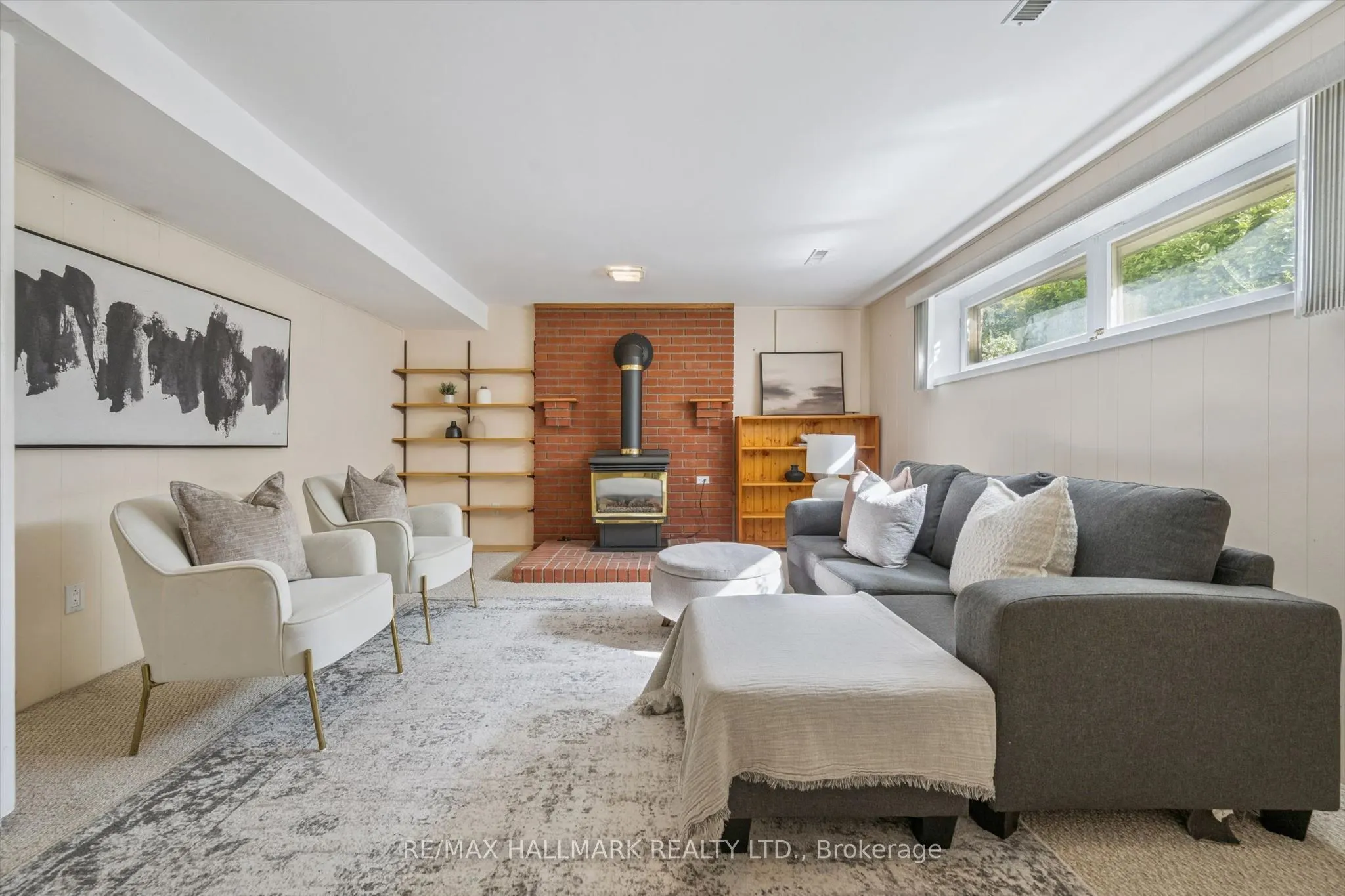 2209 Buttonbush Crescent