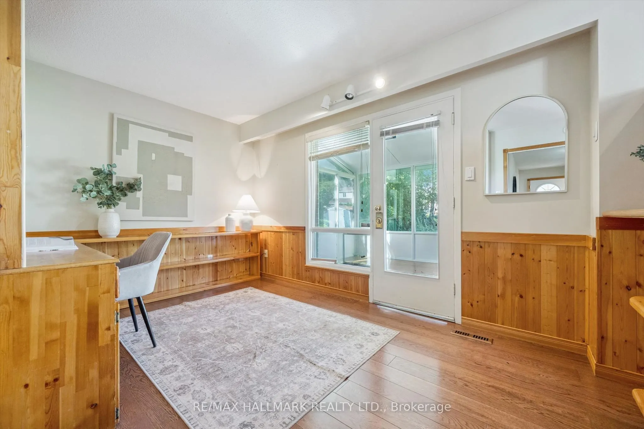 2209 Buttonbush Crescent