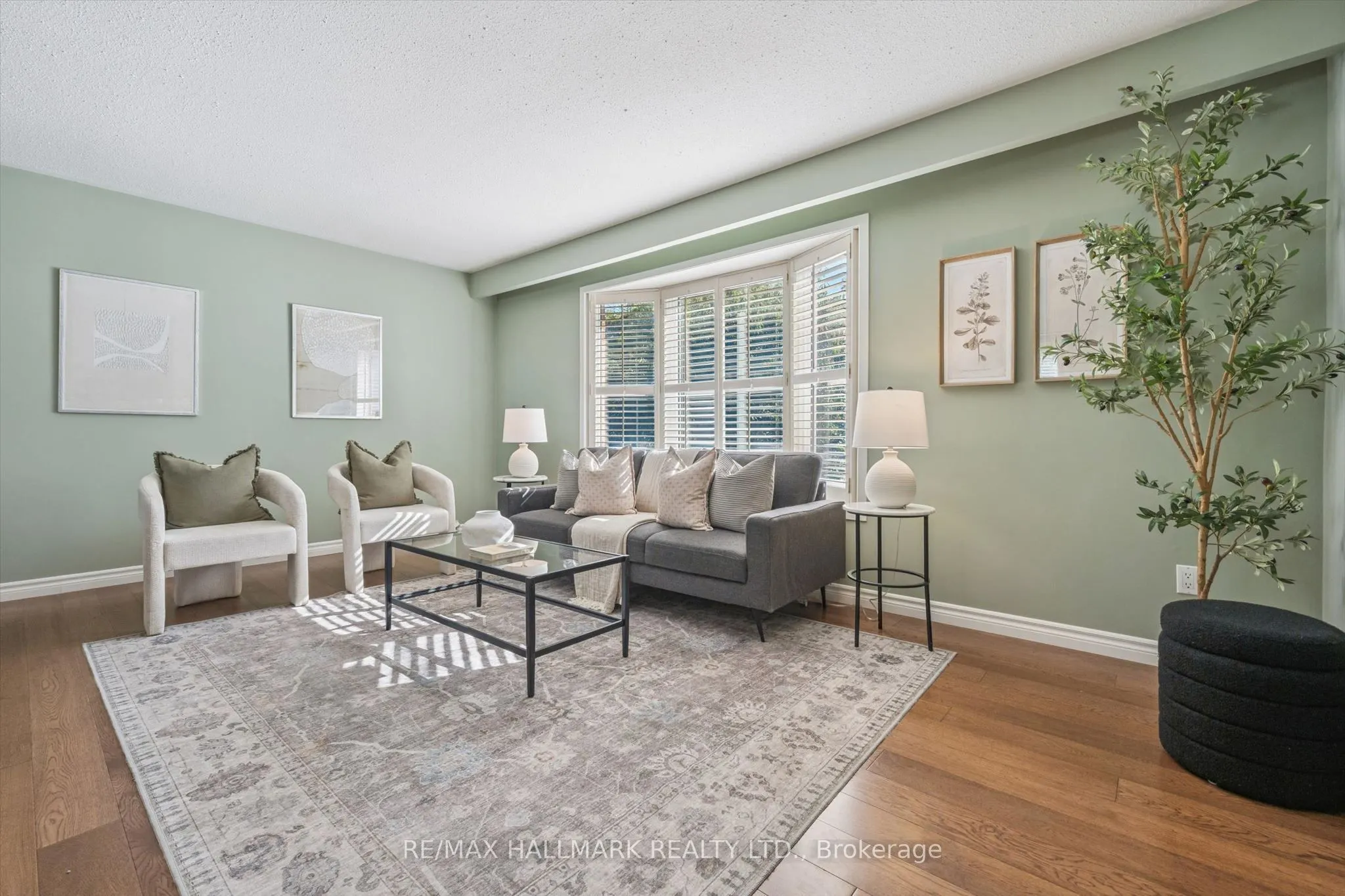 2209 Buttonbush Crescent