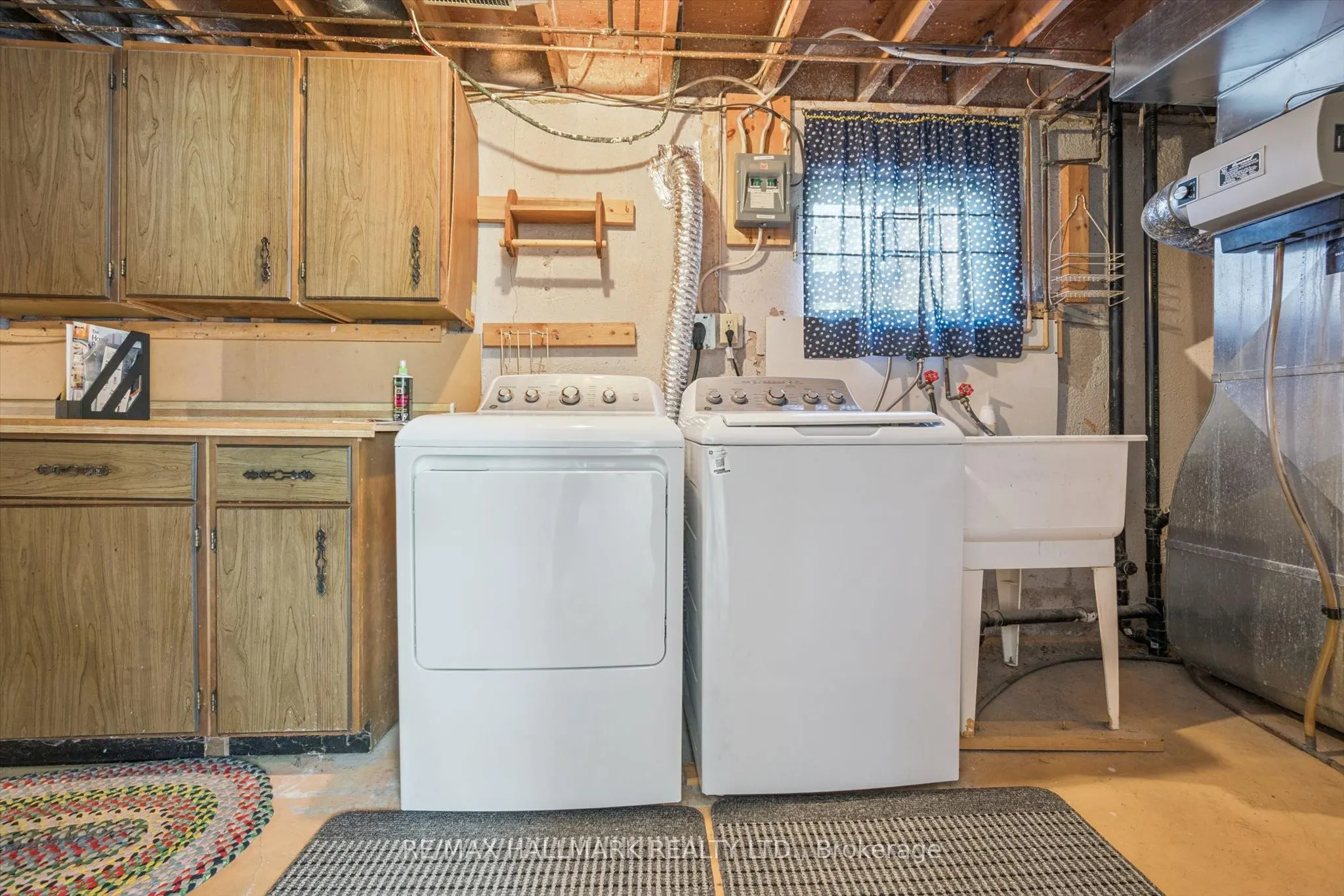 2209 Buttonbush Crescent