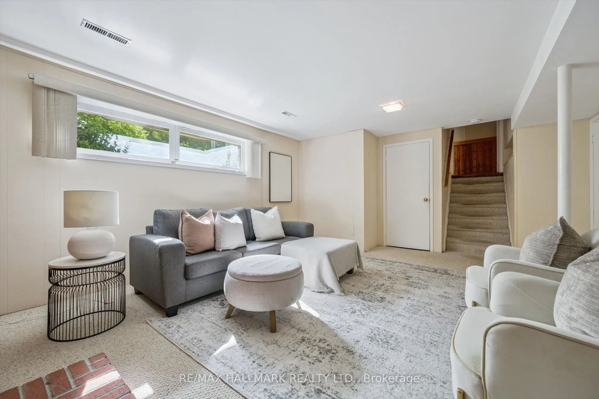 2209 Buttonbush Crescent