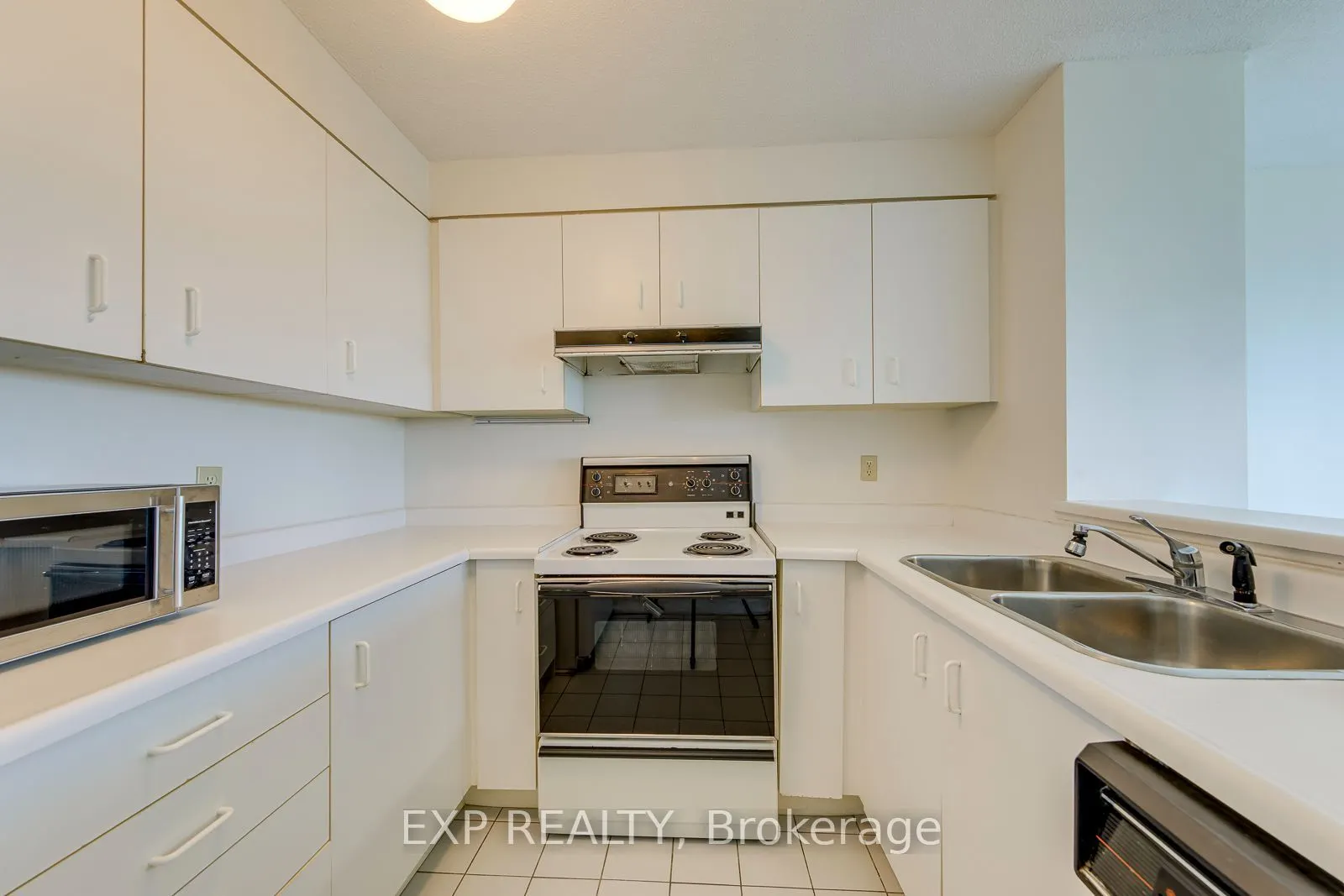 2155 Burnhamthorpe Road #1607