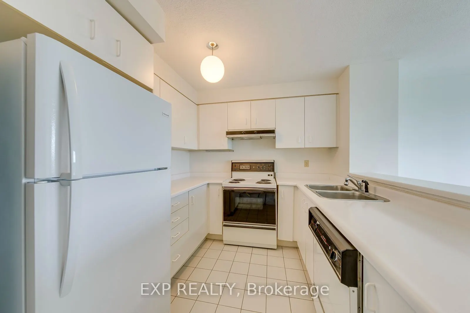 2155 Burnhamthorpe Road #1607