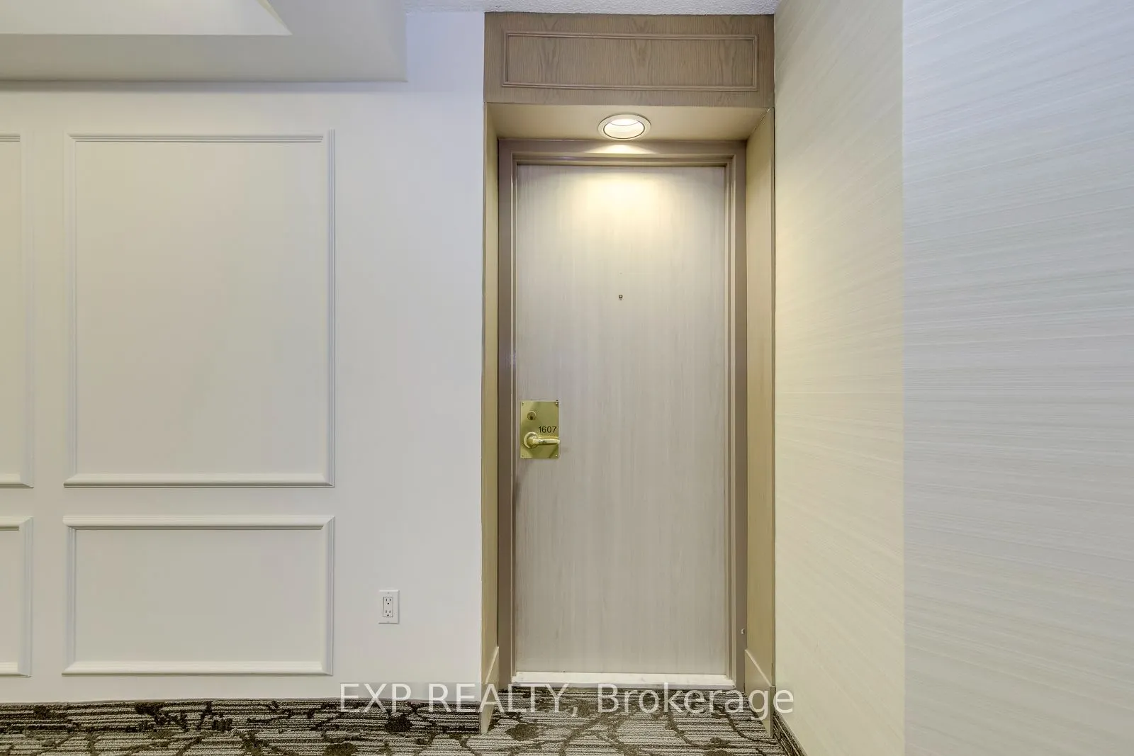 2155 Burnhamthorpe Road #1607