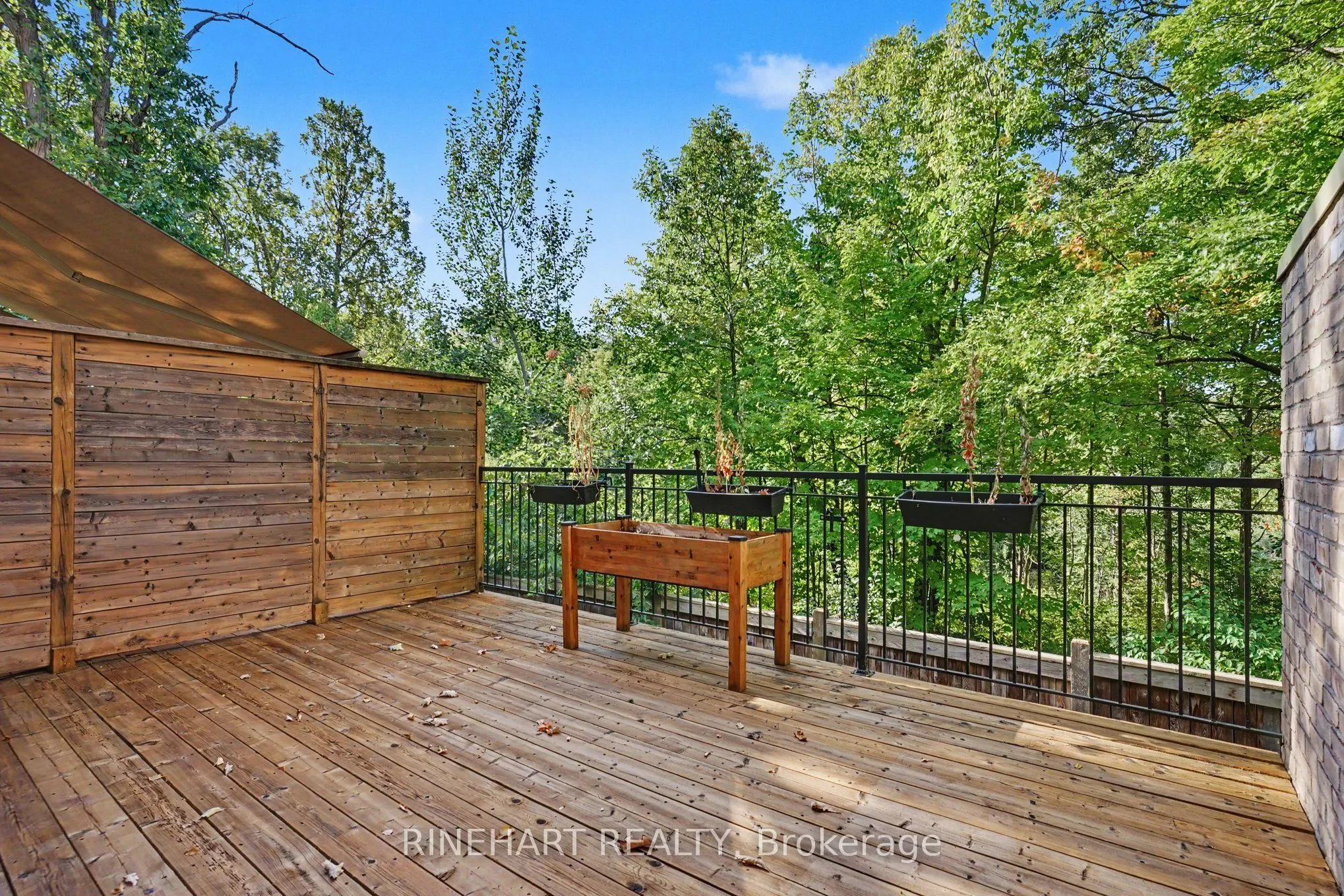 2082 Queensborough Gate #64