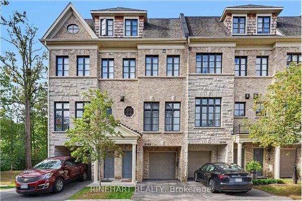 2082 Queensborough Gate