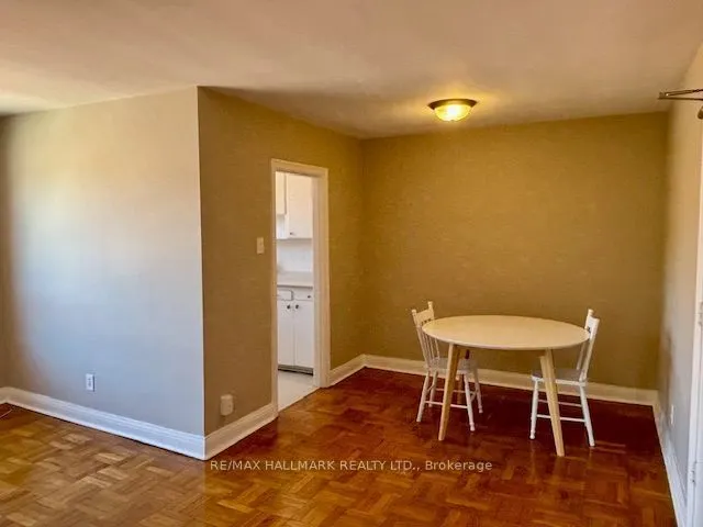 11 Anglesey Boulevard #305