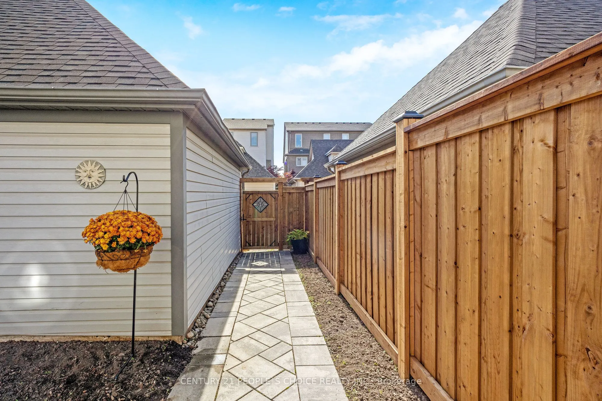 170 Roxton Road