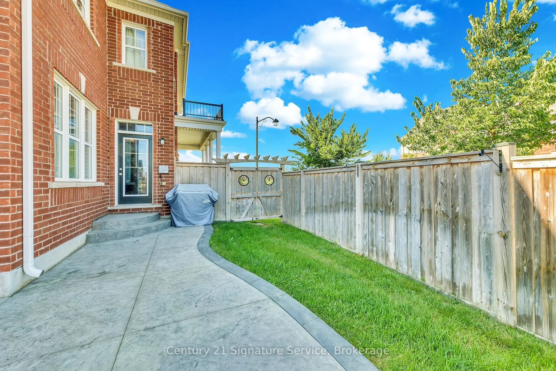 1369 Leger Way