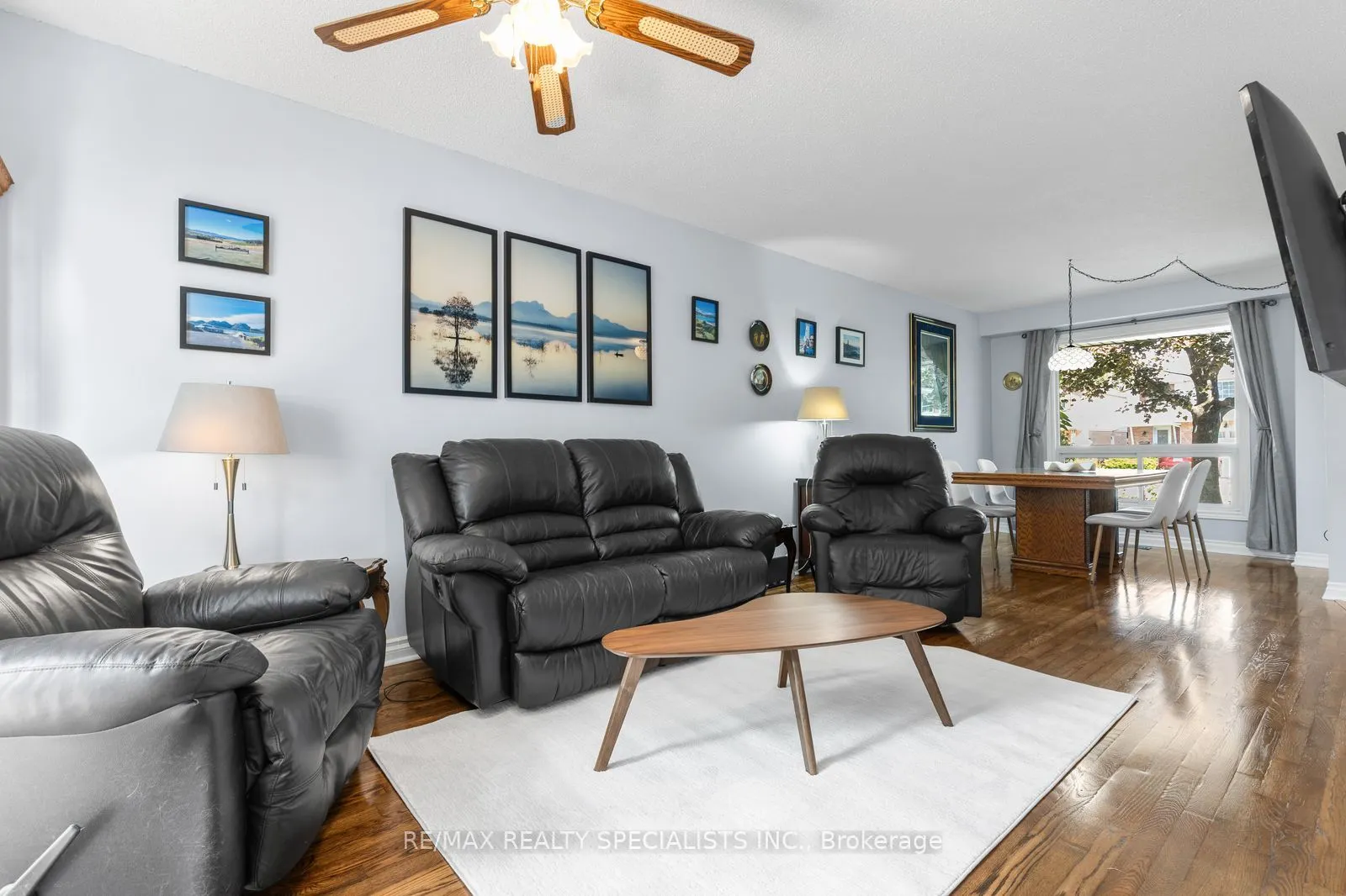 6454 Colebrook Crescent