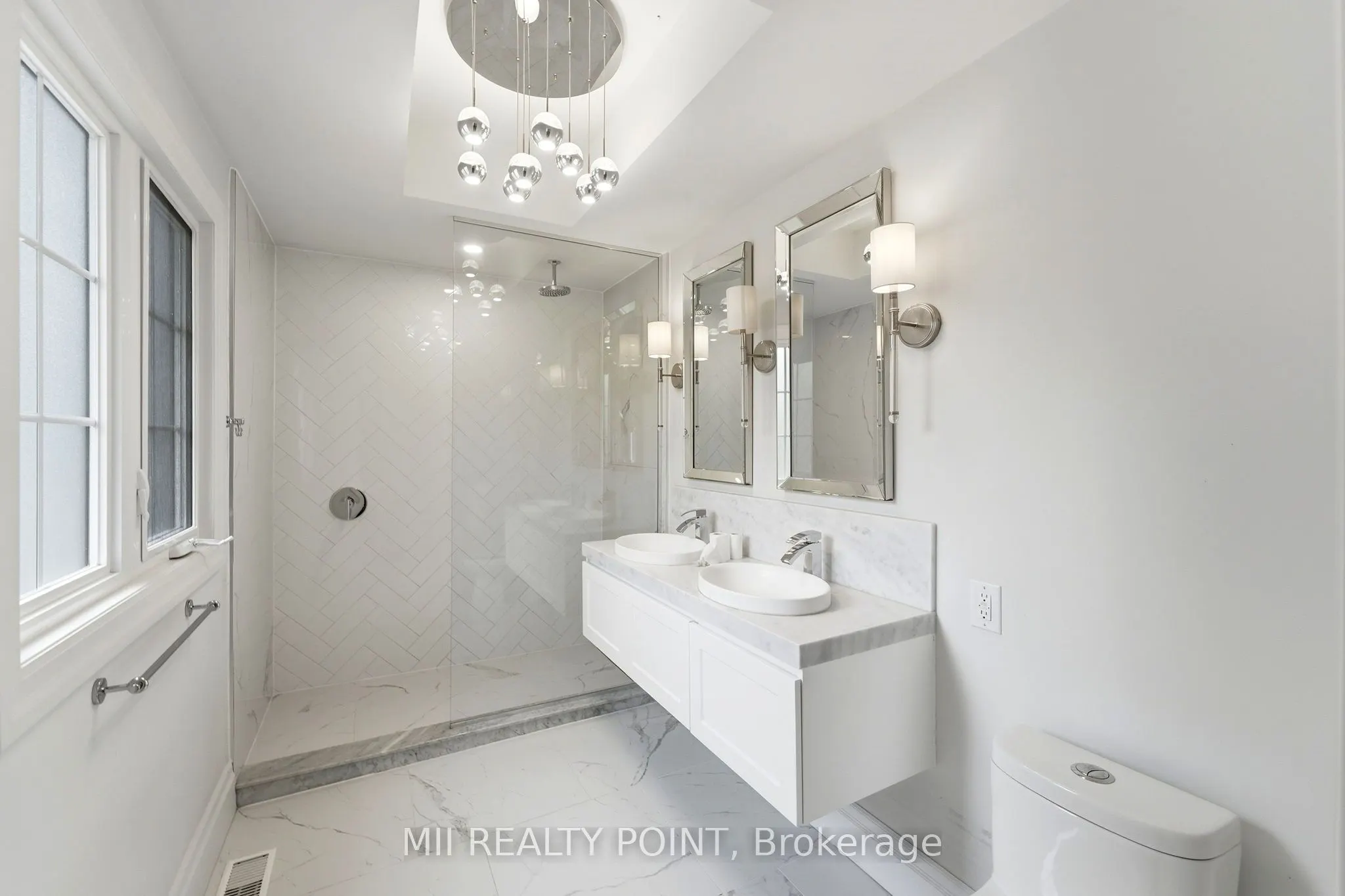 881 Danforth Place