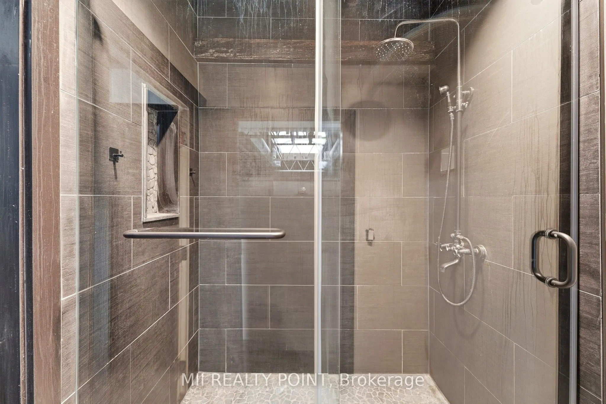 881 Danforth Place