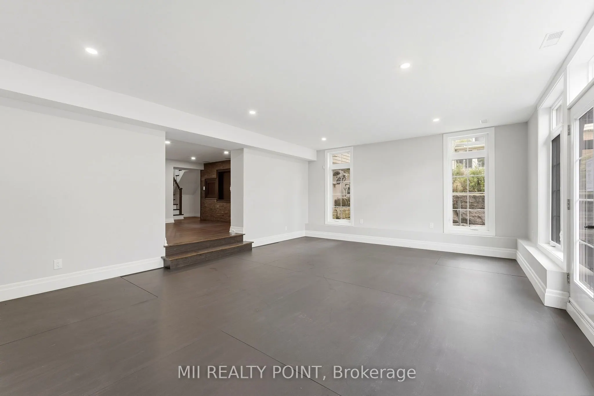 881 Danforth Place