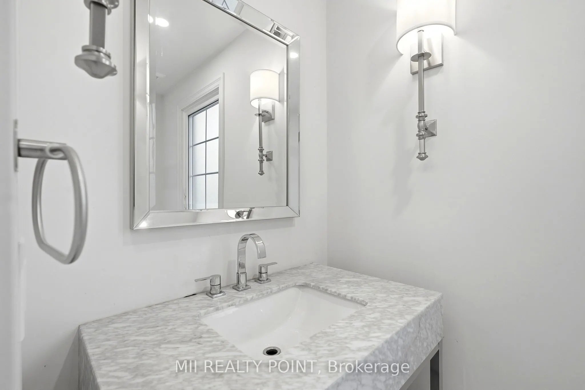 881 Danforth Place