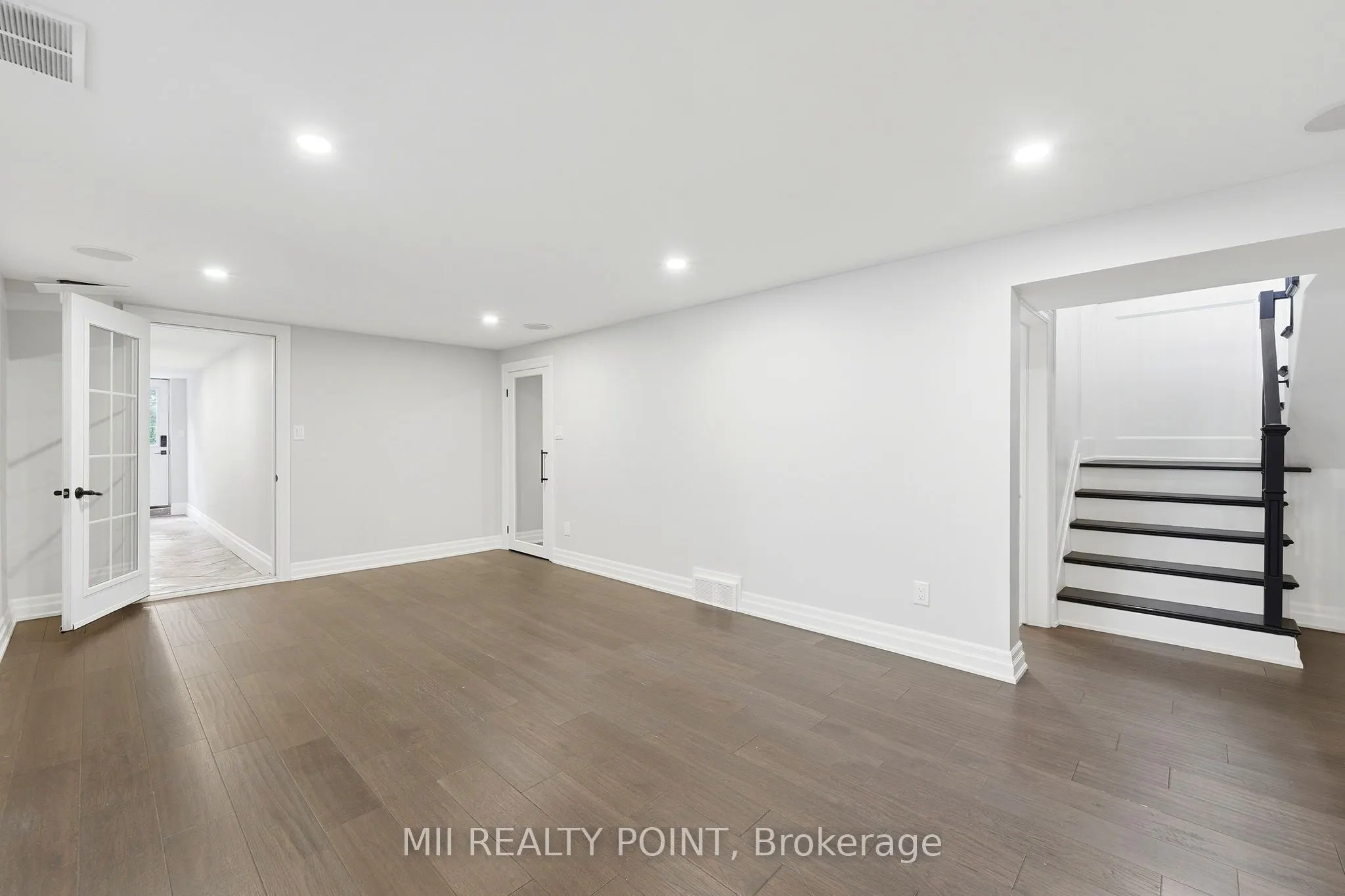 881 Danforth Place