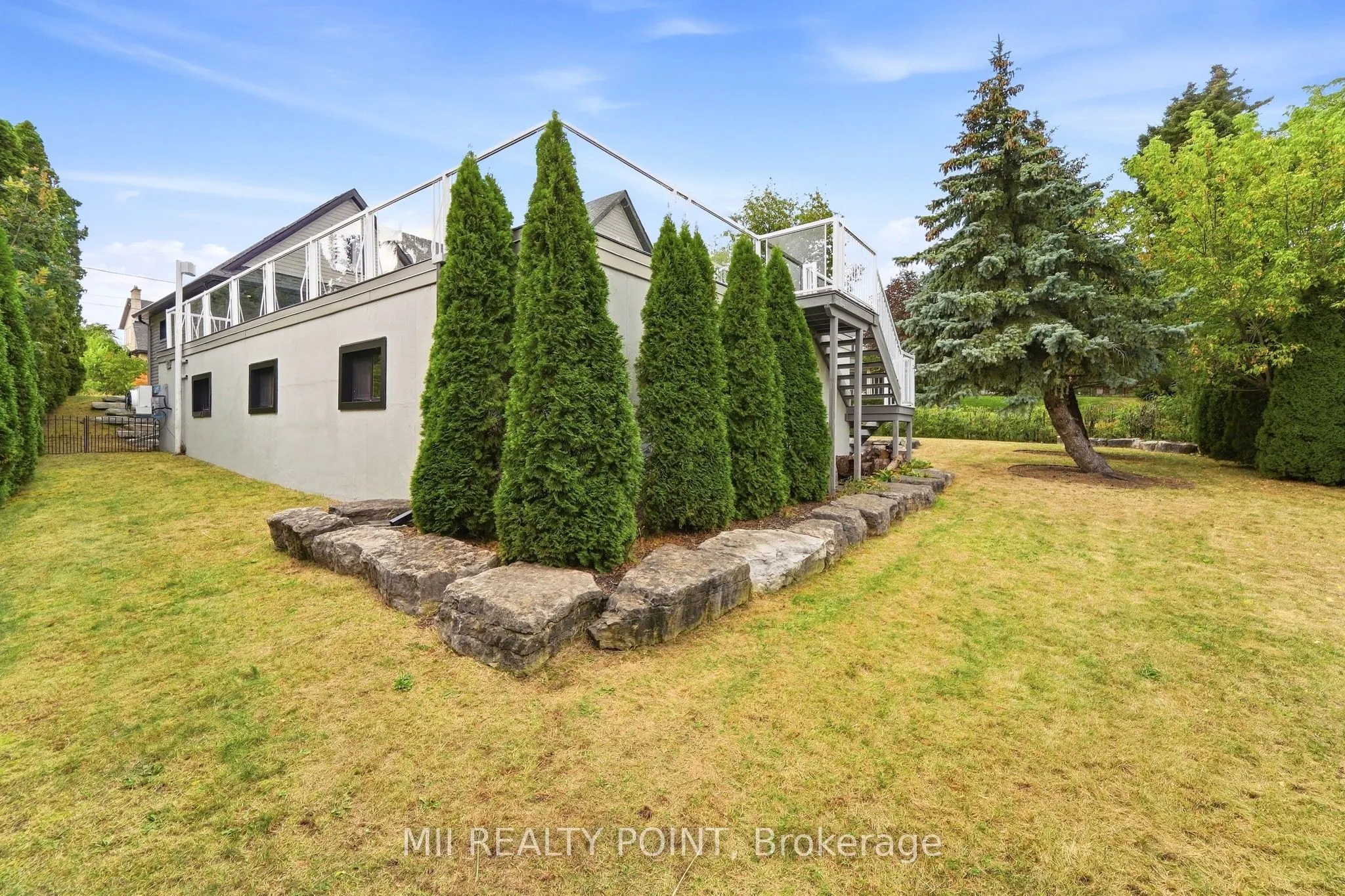 881 Danforth Place