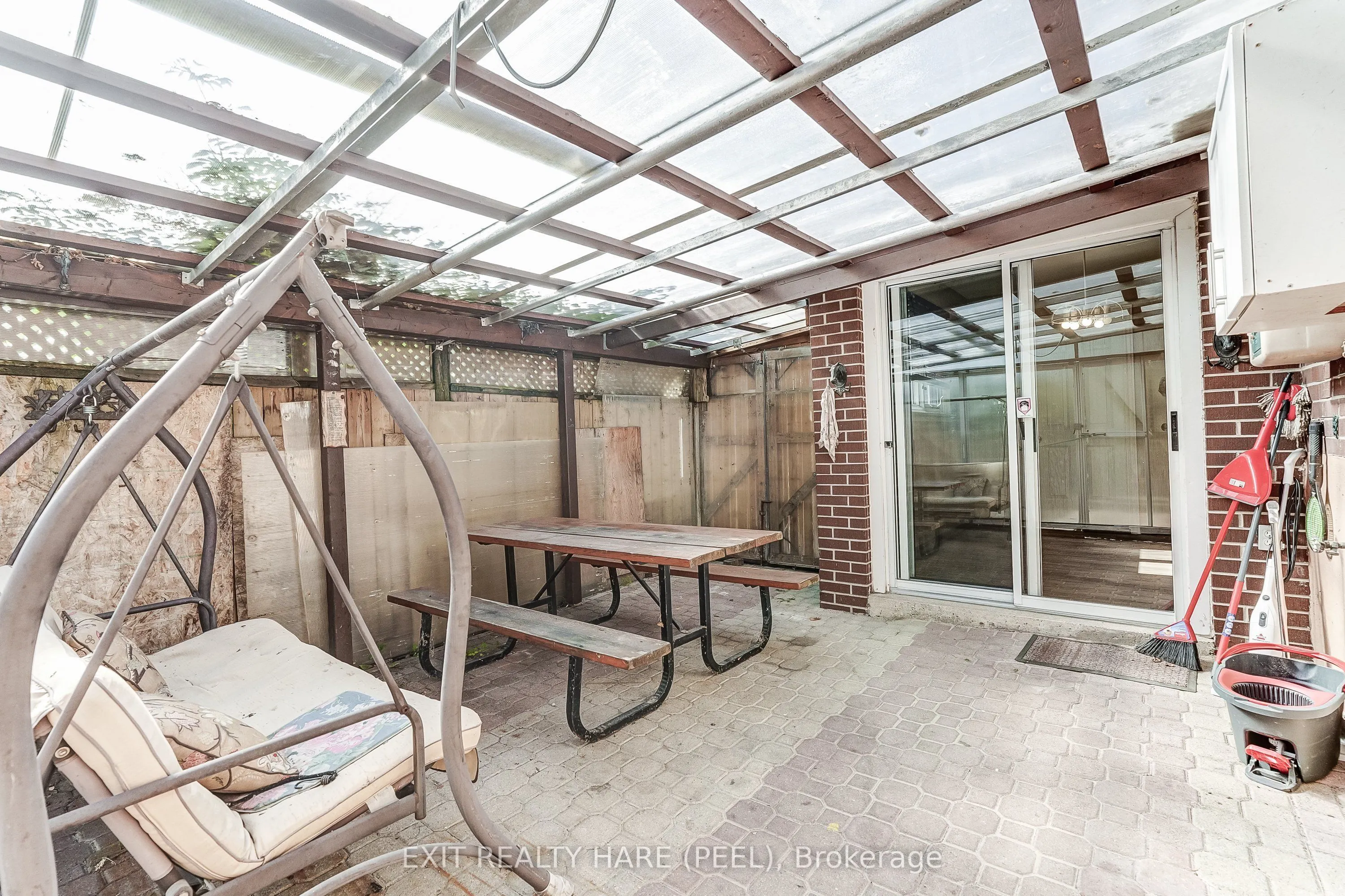 76 Birchview Crescent