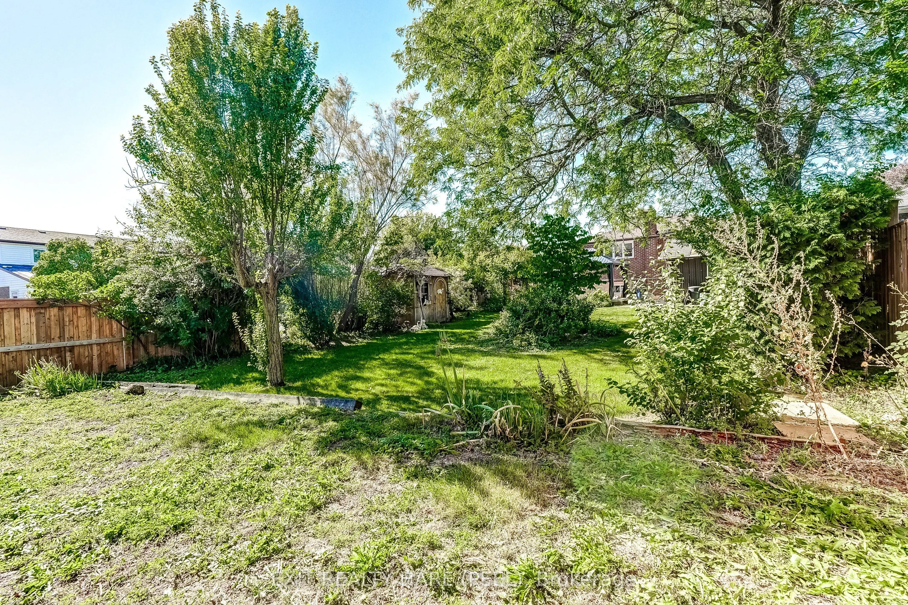 76 Birchview Crescent