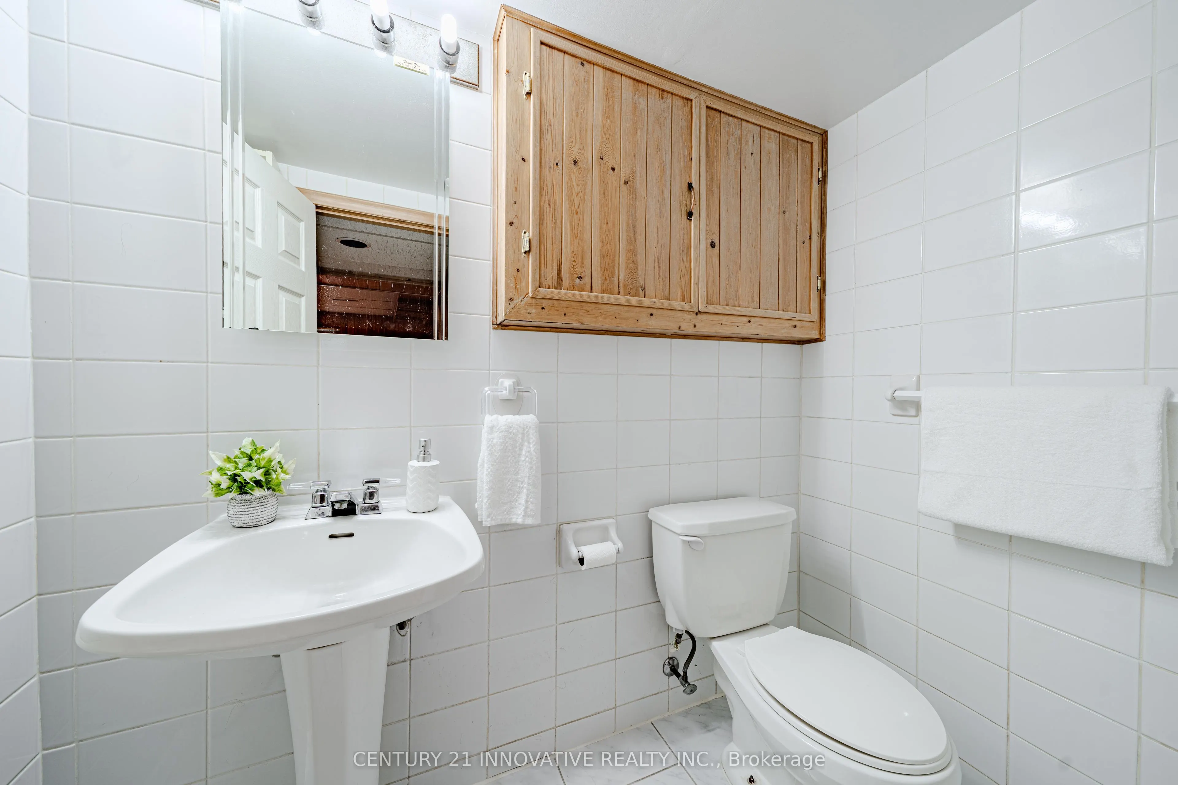 2395 Bromsgrove Road S #21