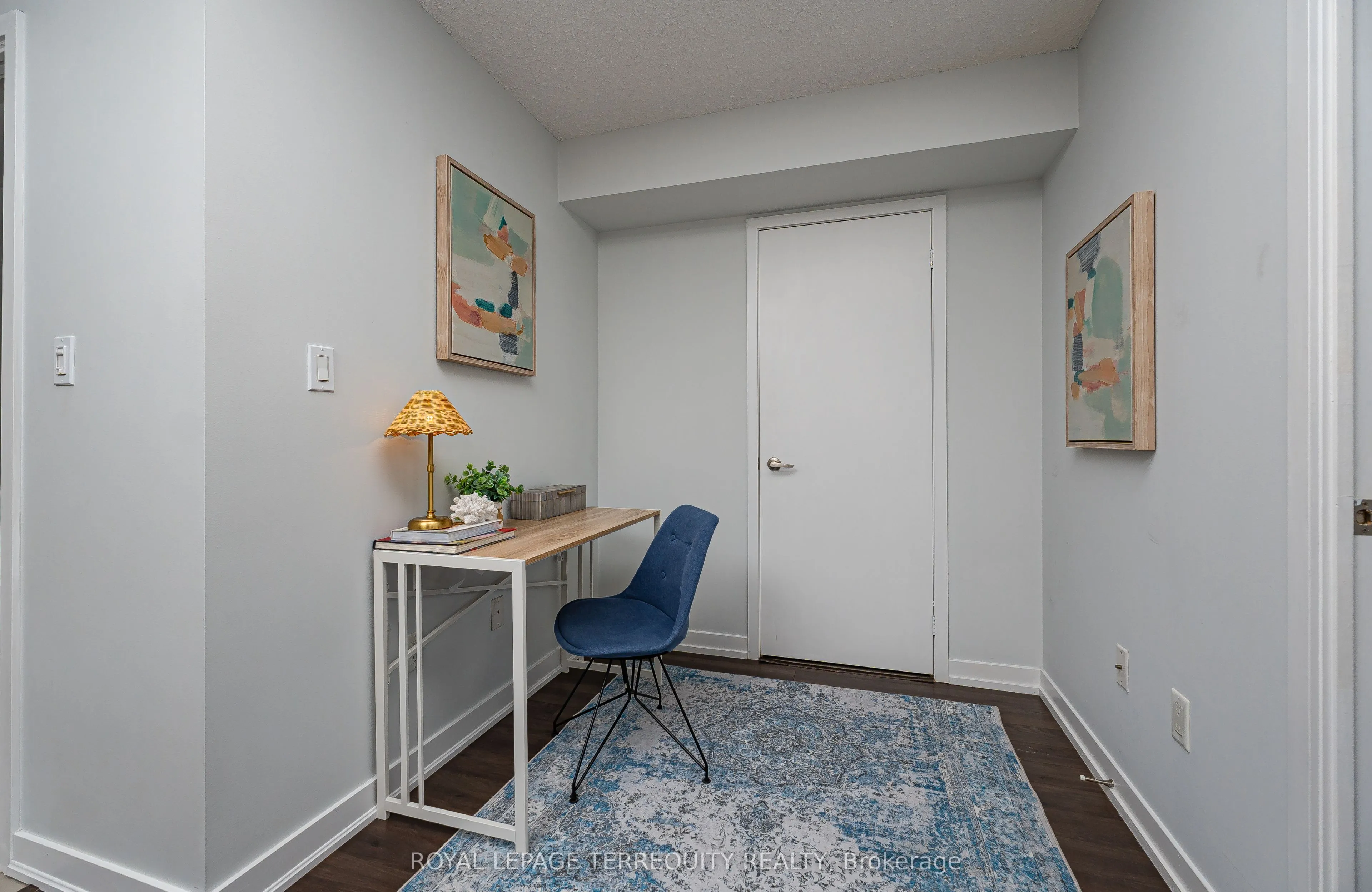 816 Lansdowne Avenue #320