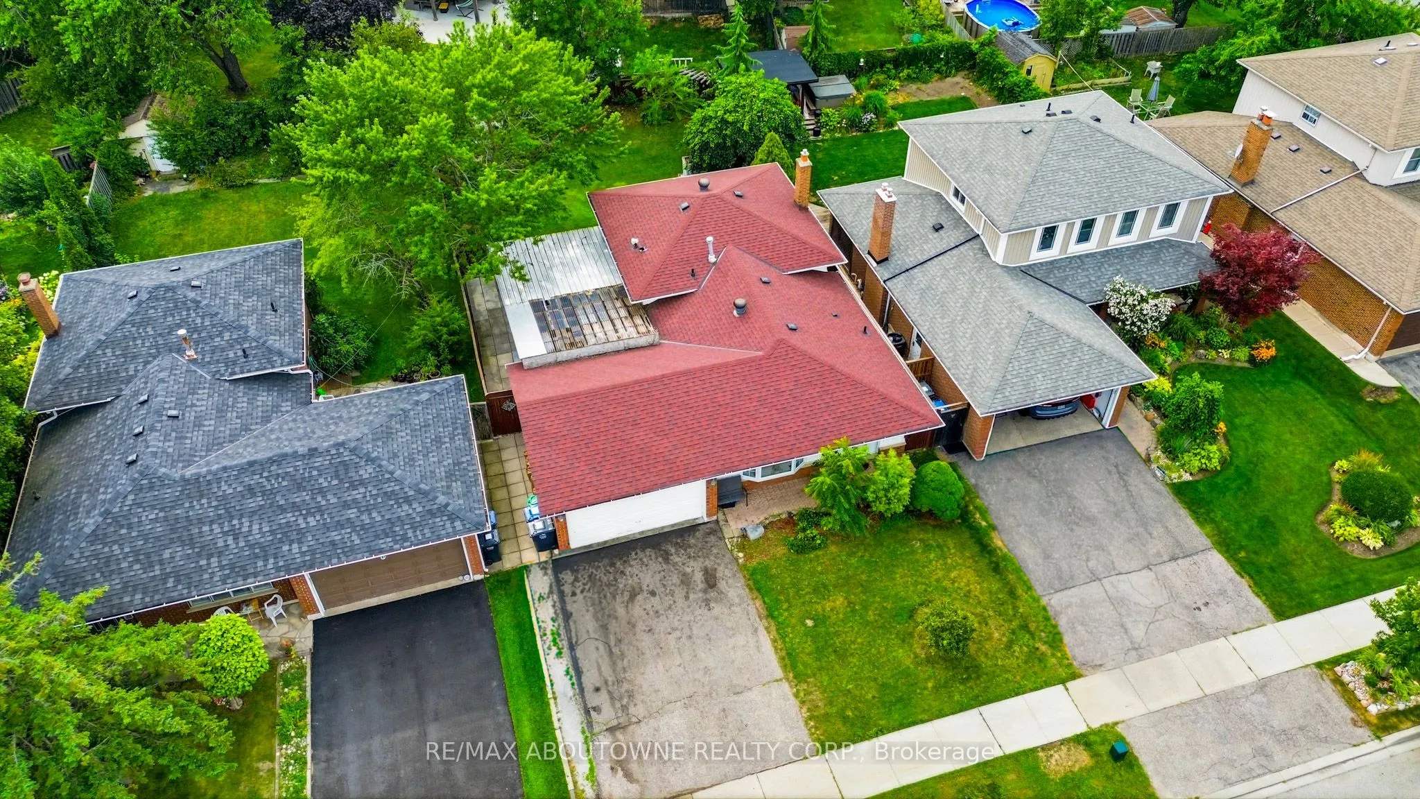 6346 Neuchatel Road