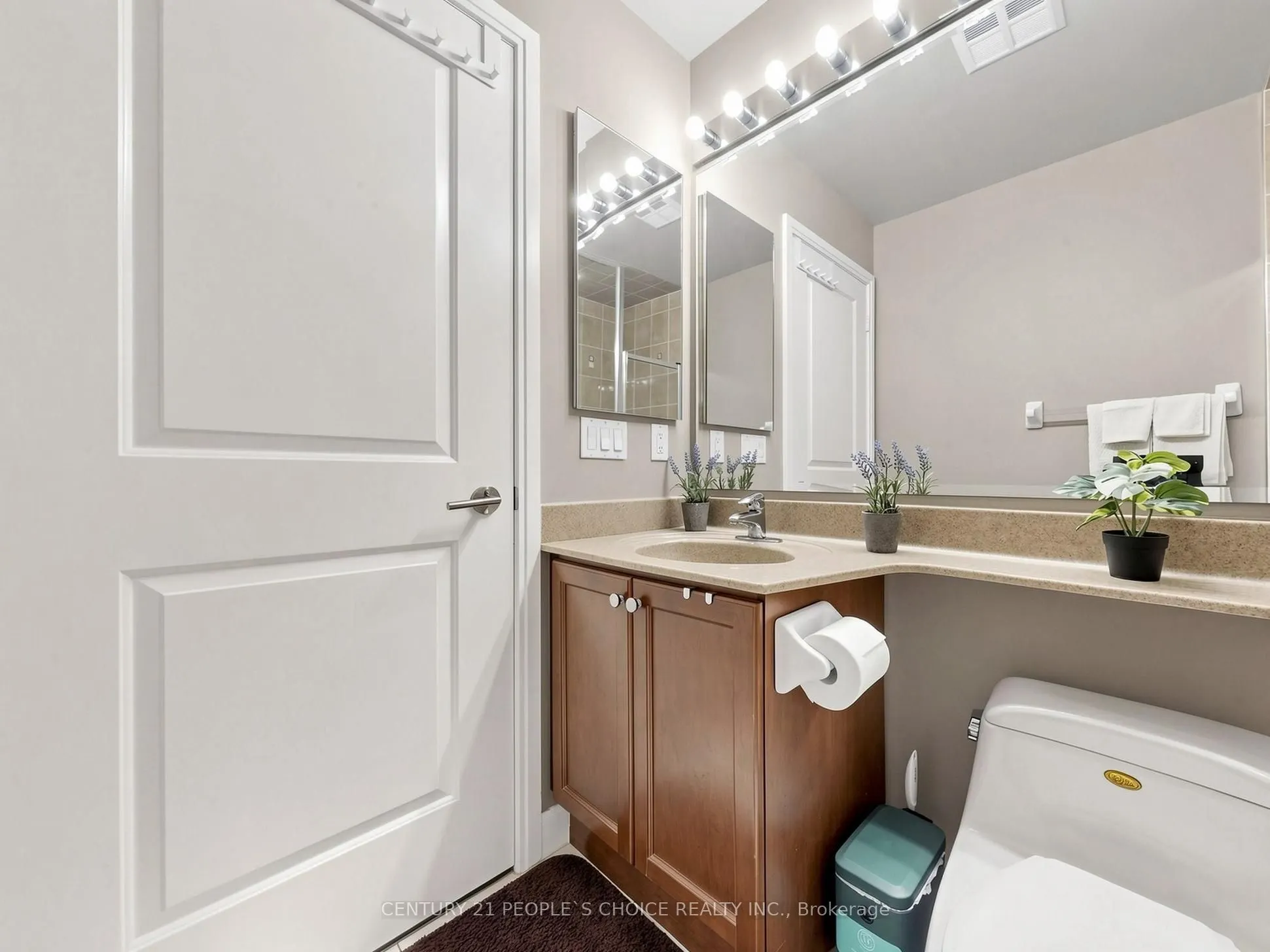 70 Absolute Avenue #1406