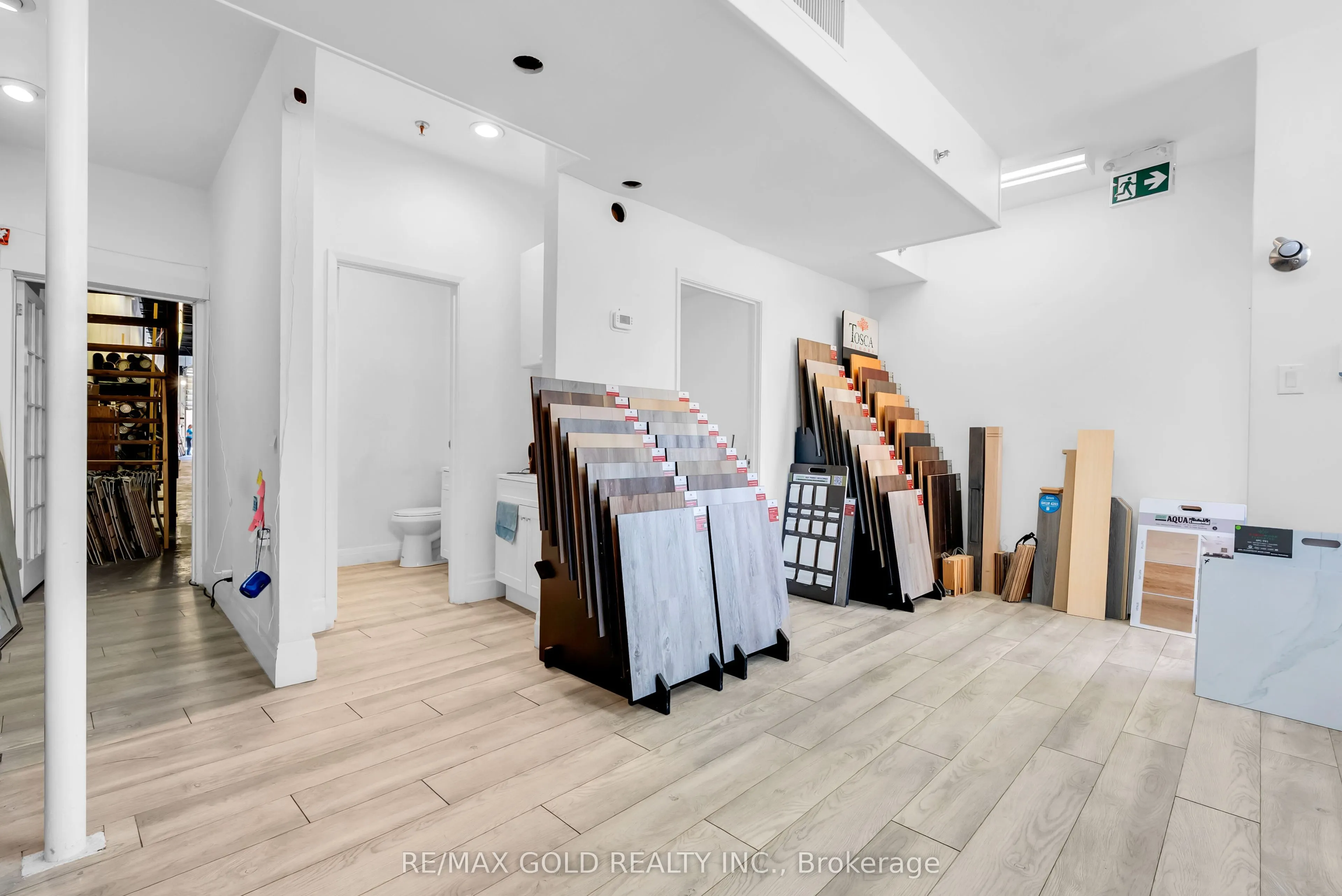 120 Norfinch Drive #8