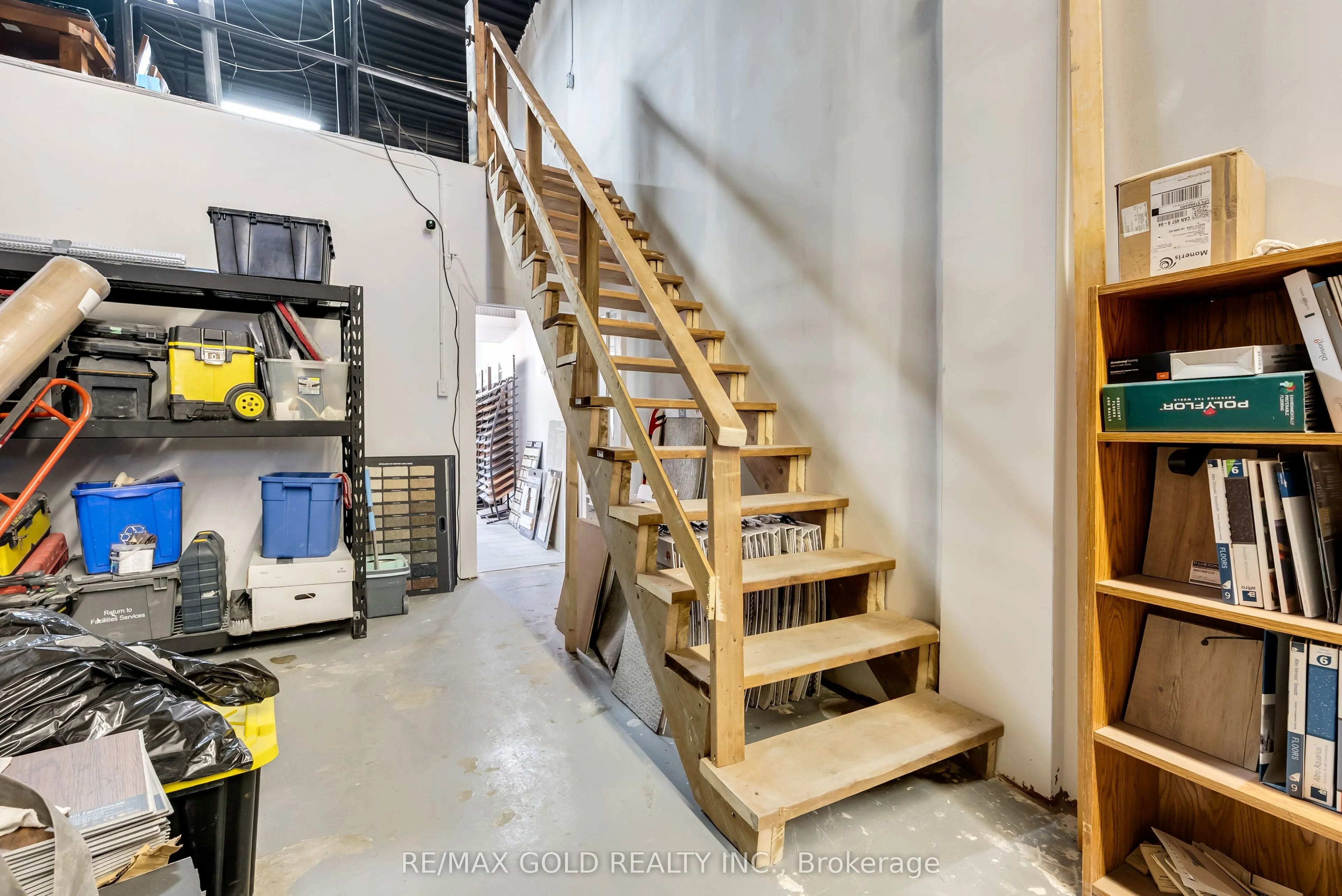 120 Norfinch Drive #8