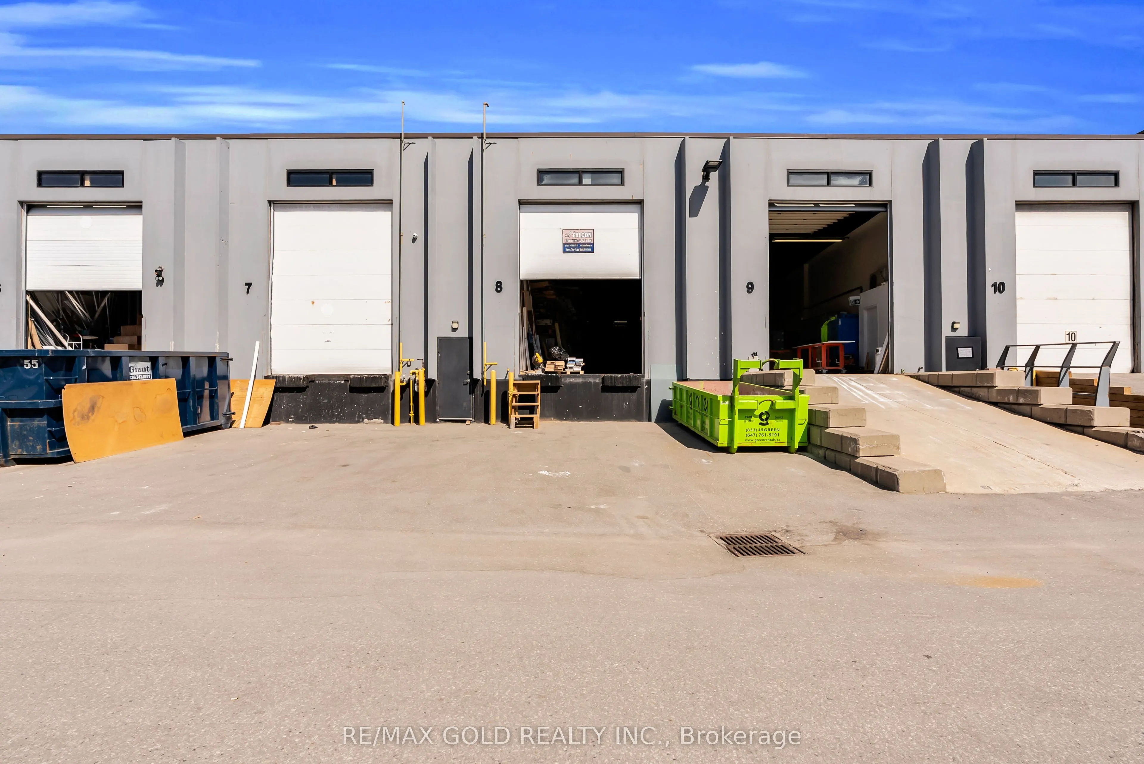 120 Norfinch Drive #8