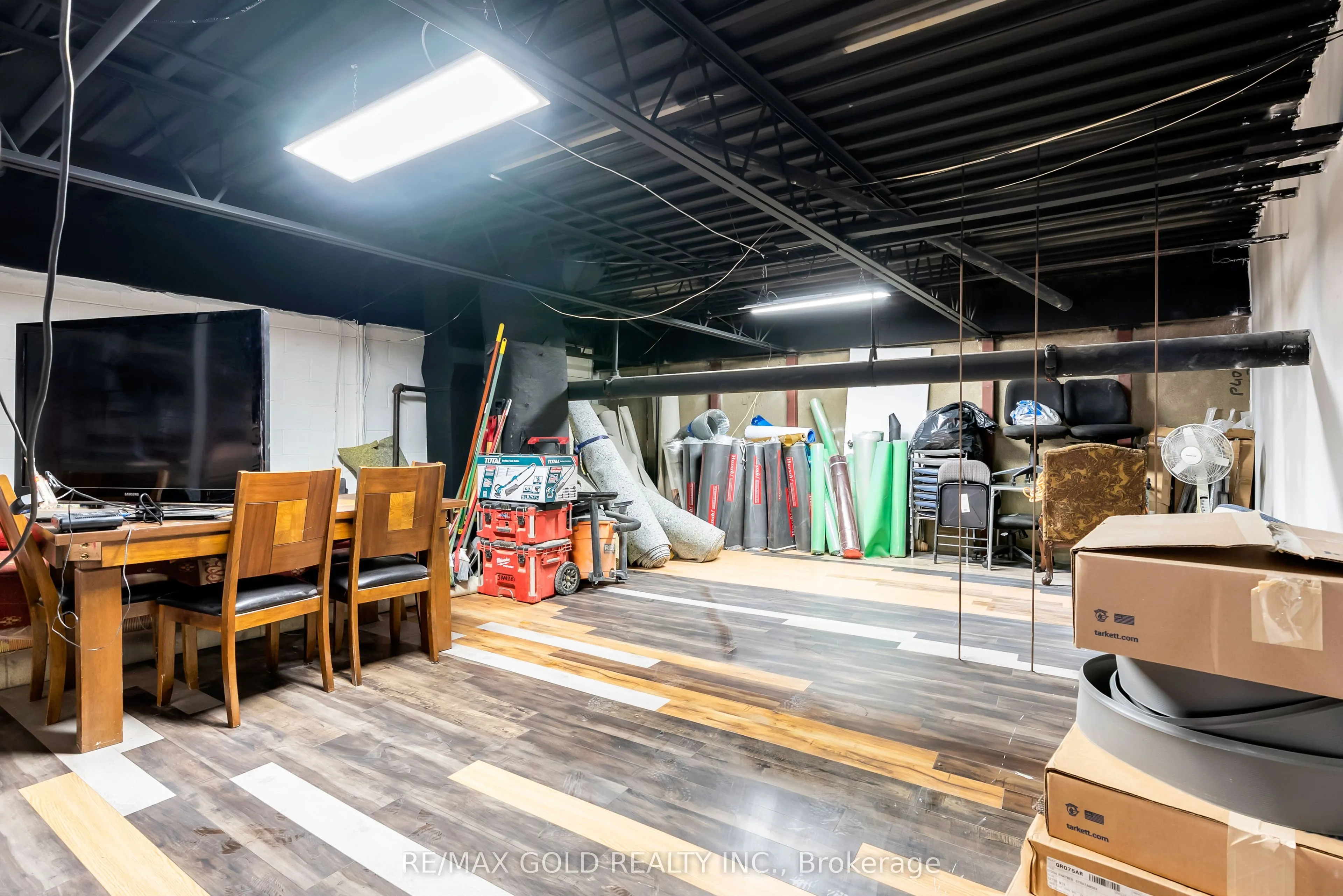 120 Norfinch Drive #8