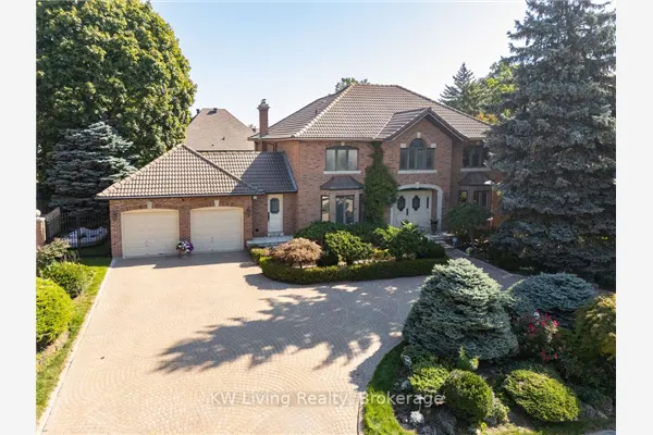 1070 Geran Crescent