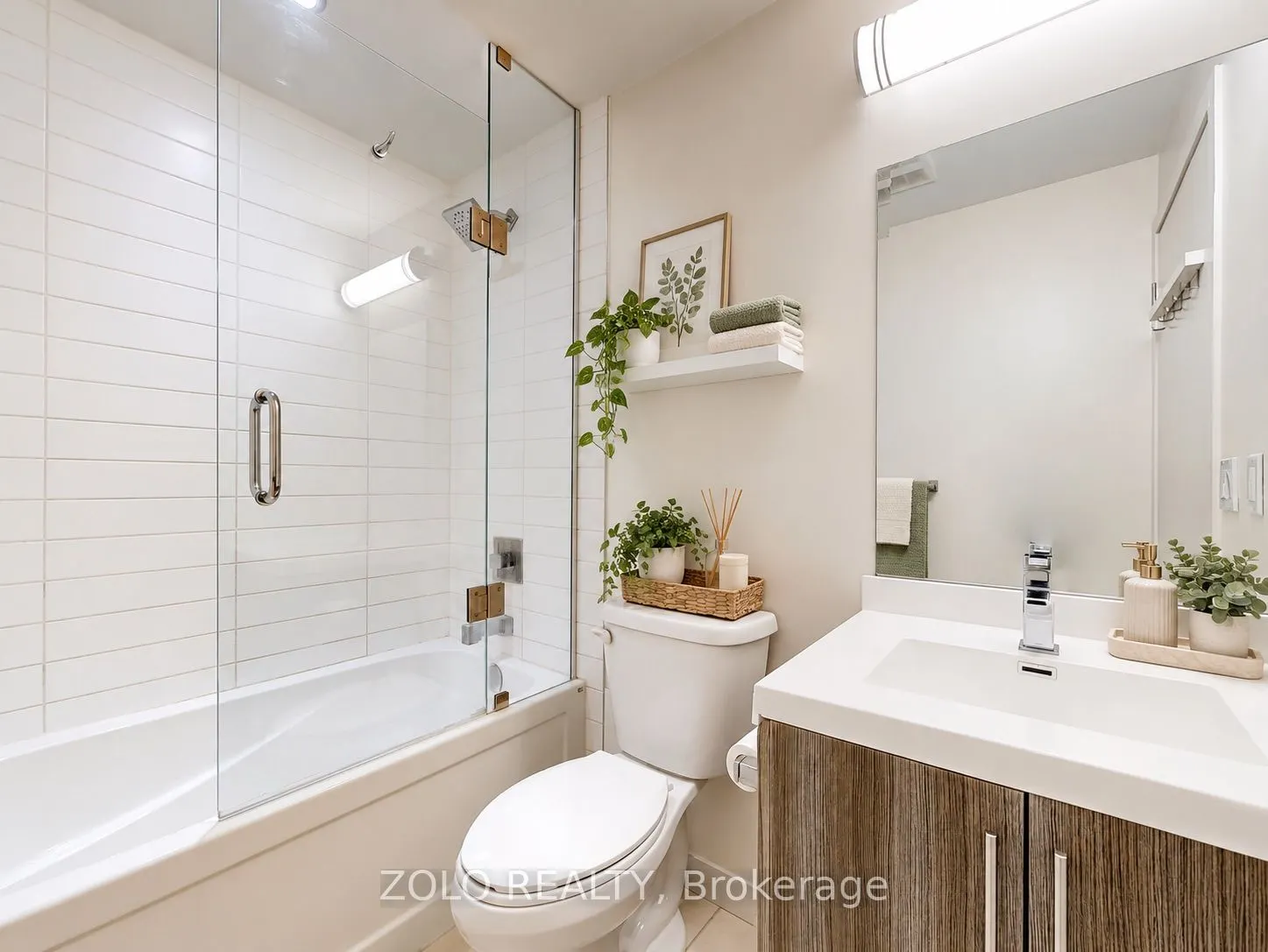 2093 Fairview Street #201